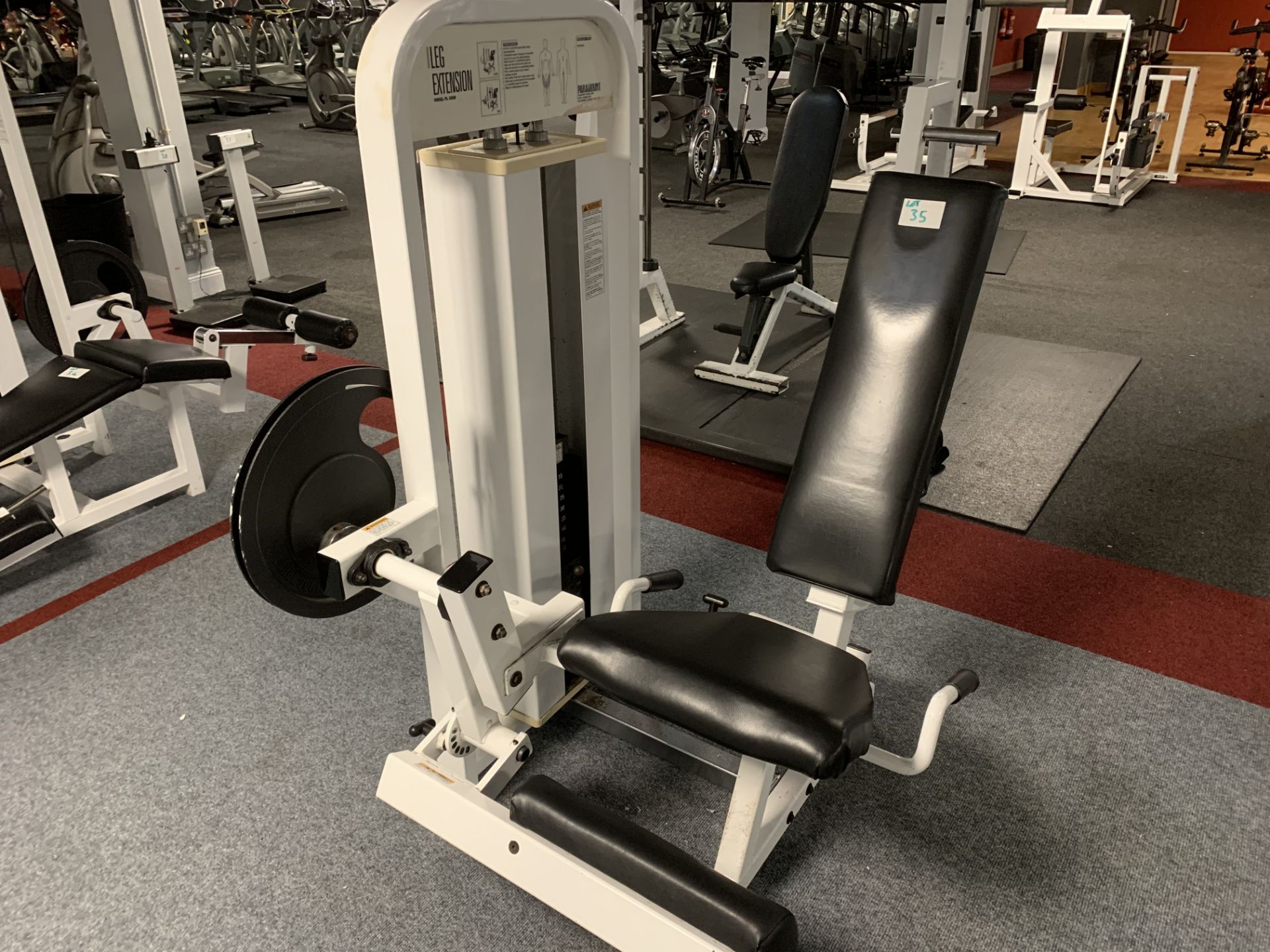 Paramount Leg Extension Model PL 2000 Machine