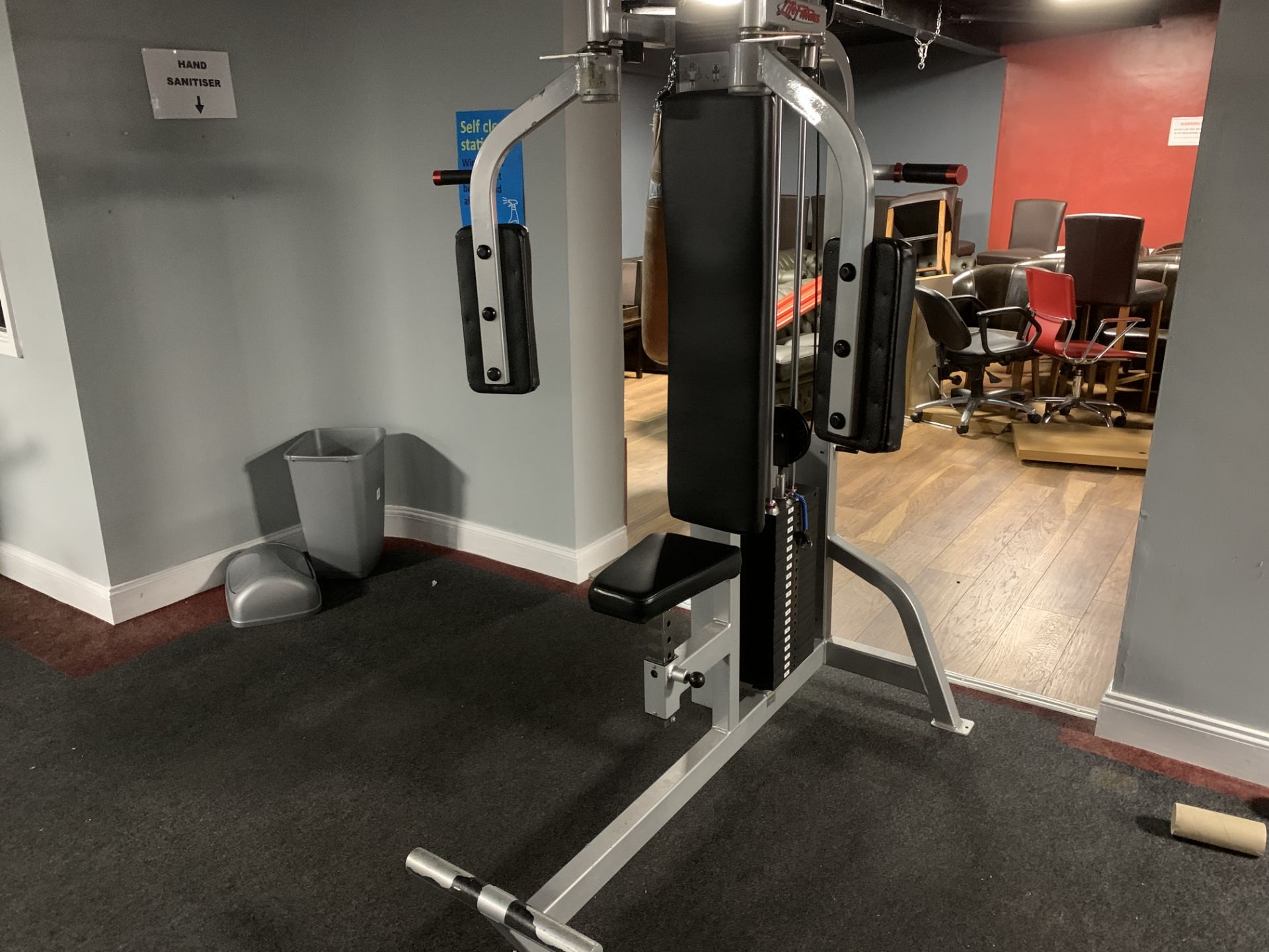 Life Fitness Pectoral Fly Machine 10-190 lbs