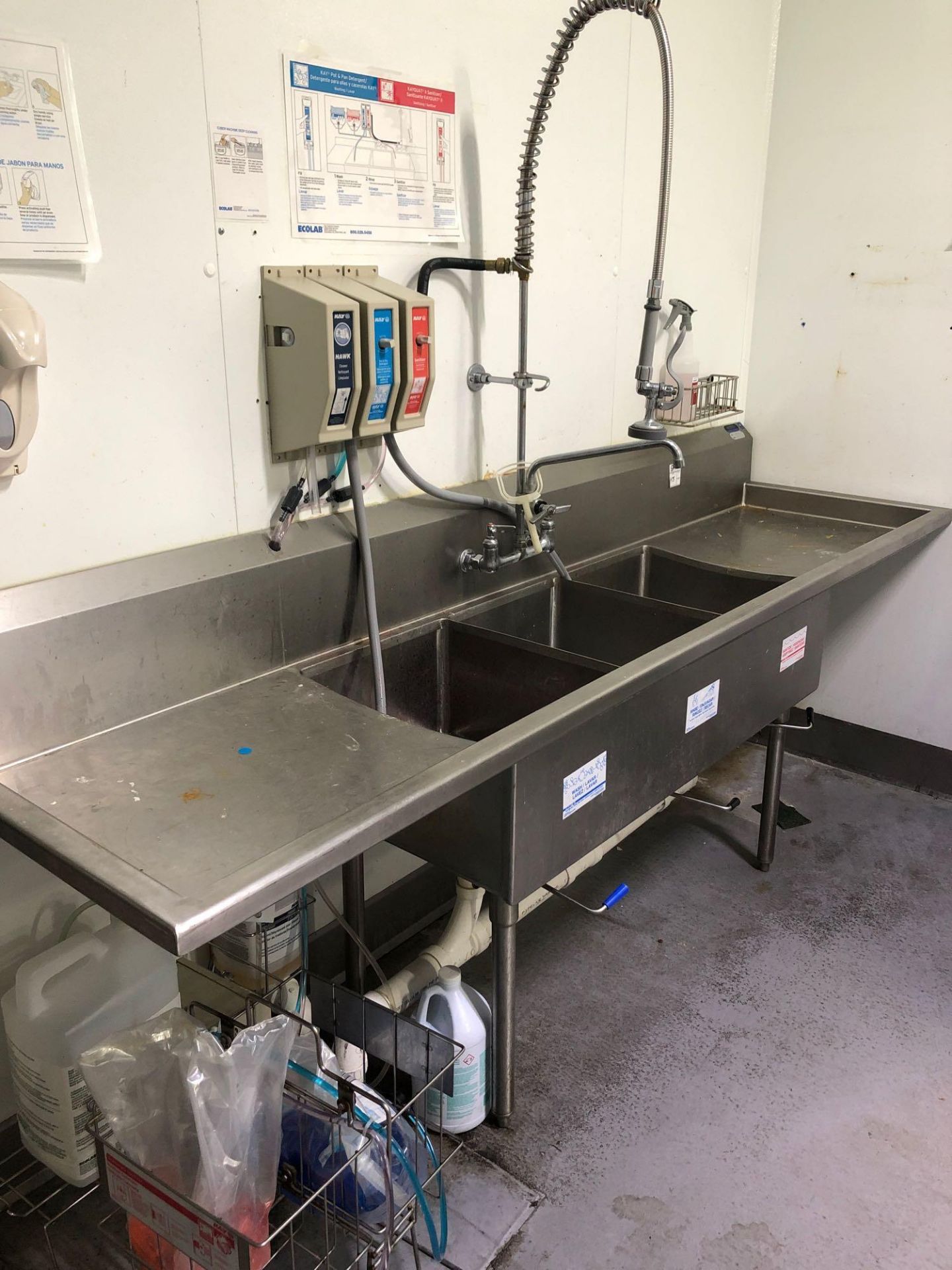 Commercial 3 Bay Sink with Left and Right Drain Board