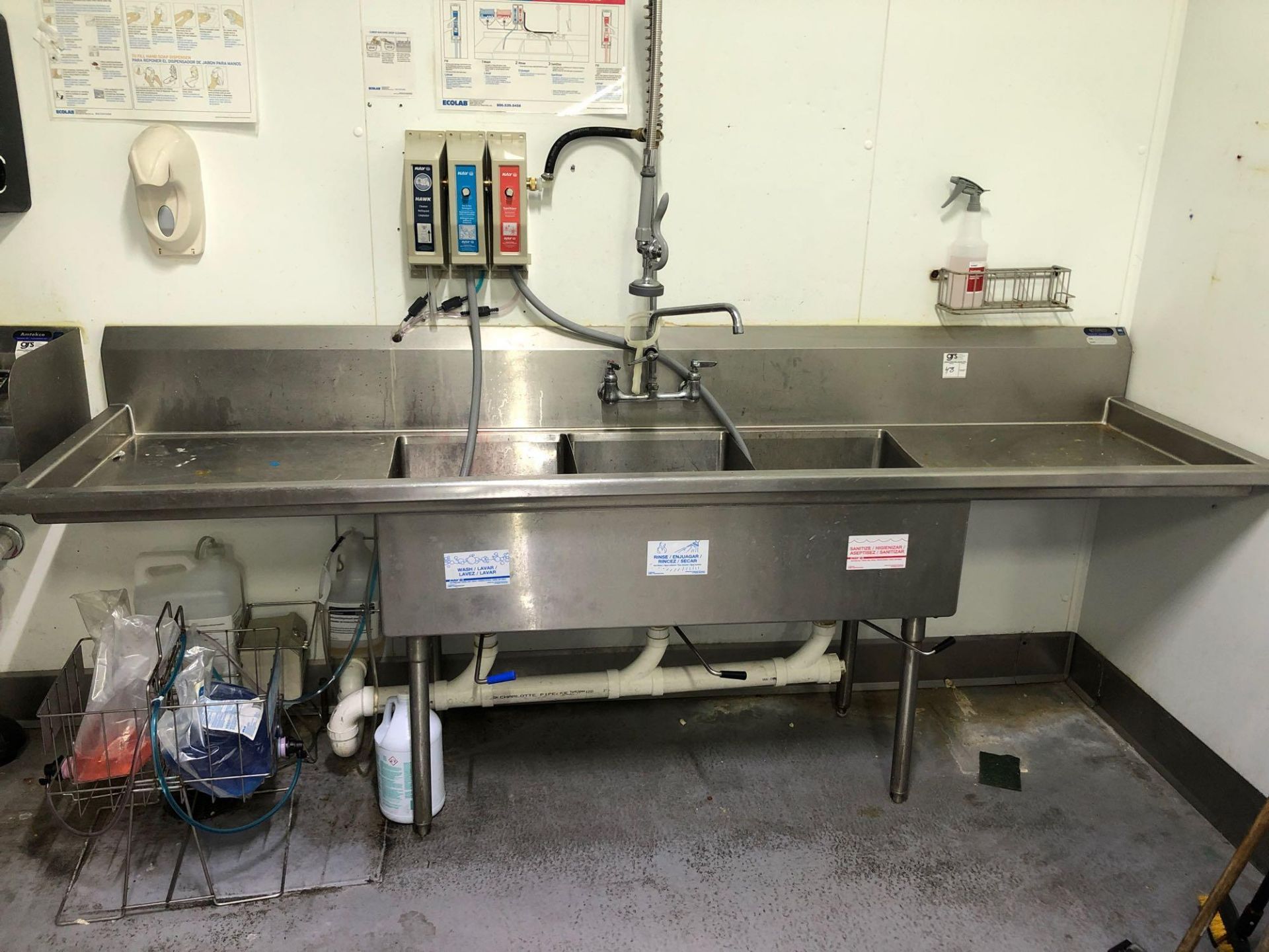 Commercial 3 Bay Sink with Left and Right Drain Board - Image 2 of 2