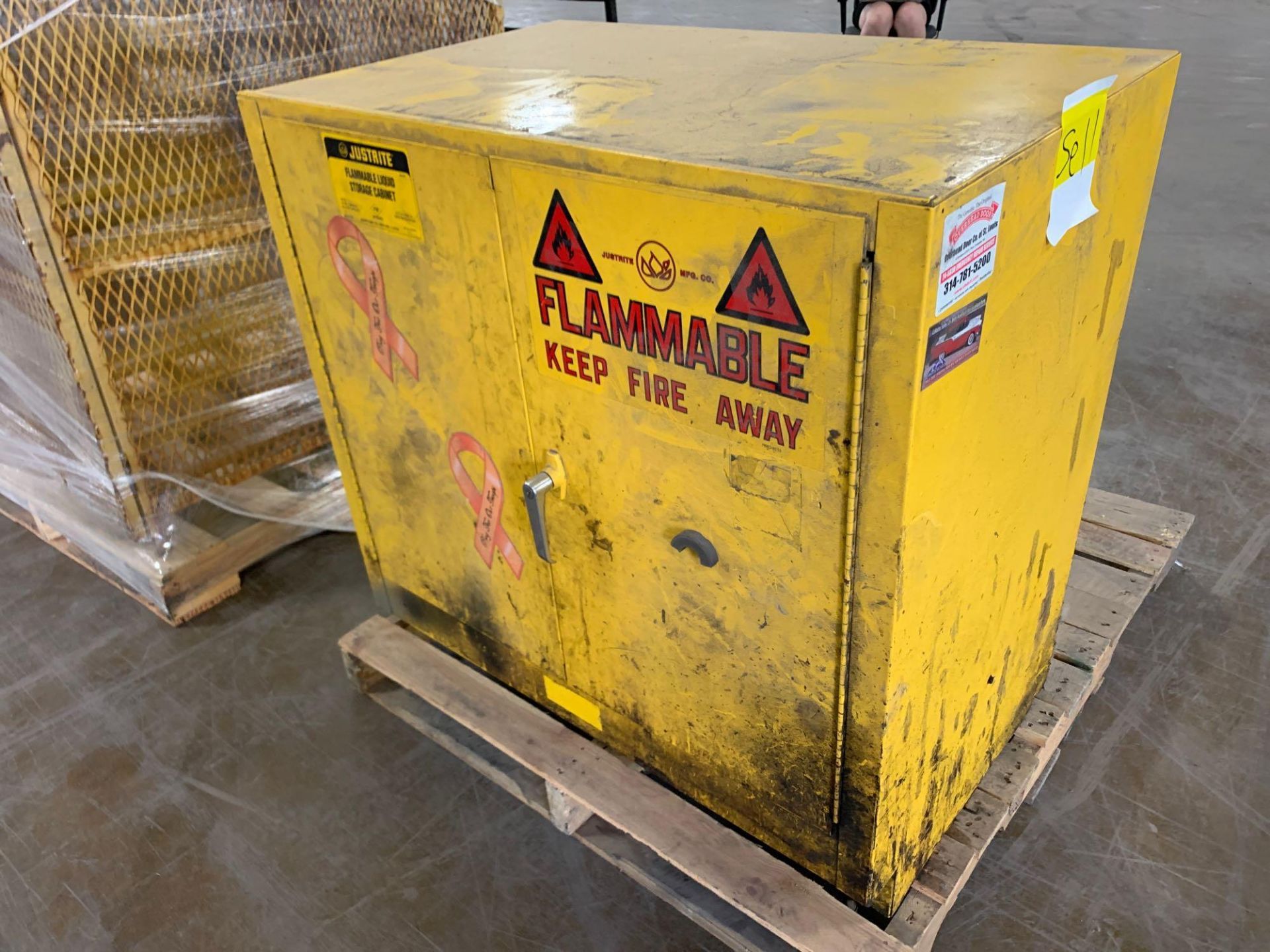 Metal Flammable Cabinet