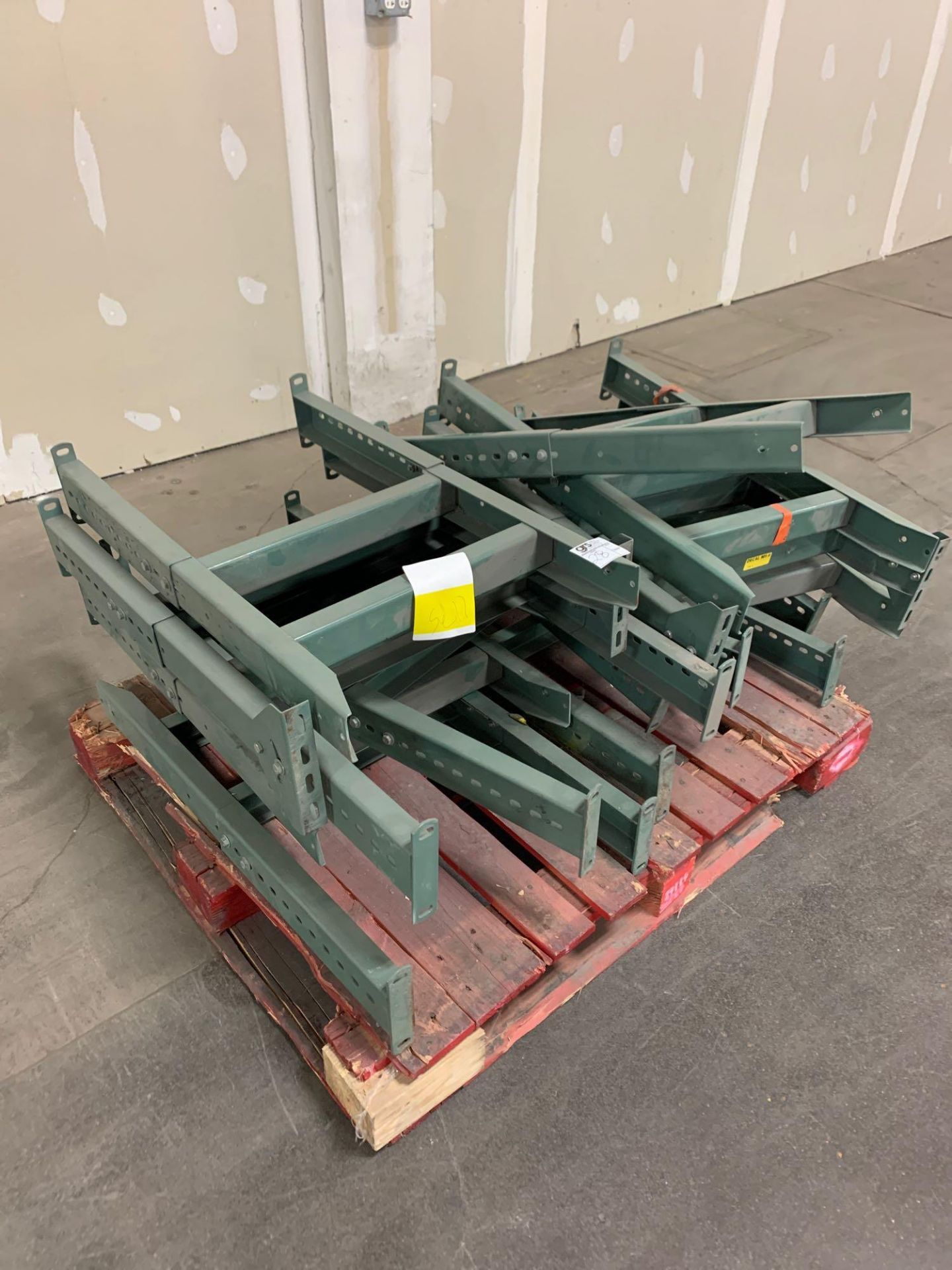 Pallet of (11) Conveyor Line Adjustable Bases