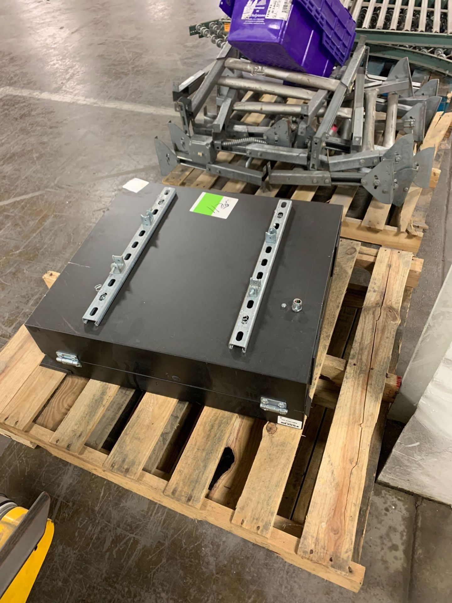 (2) Pallets of Assorted Conveyor Parts