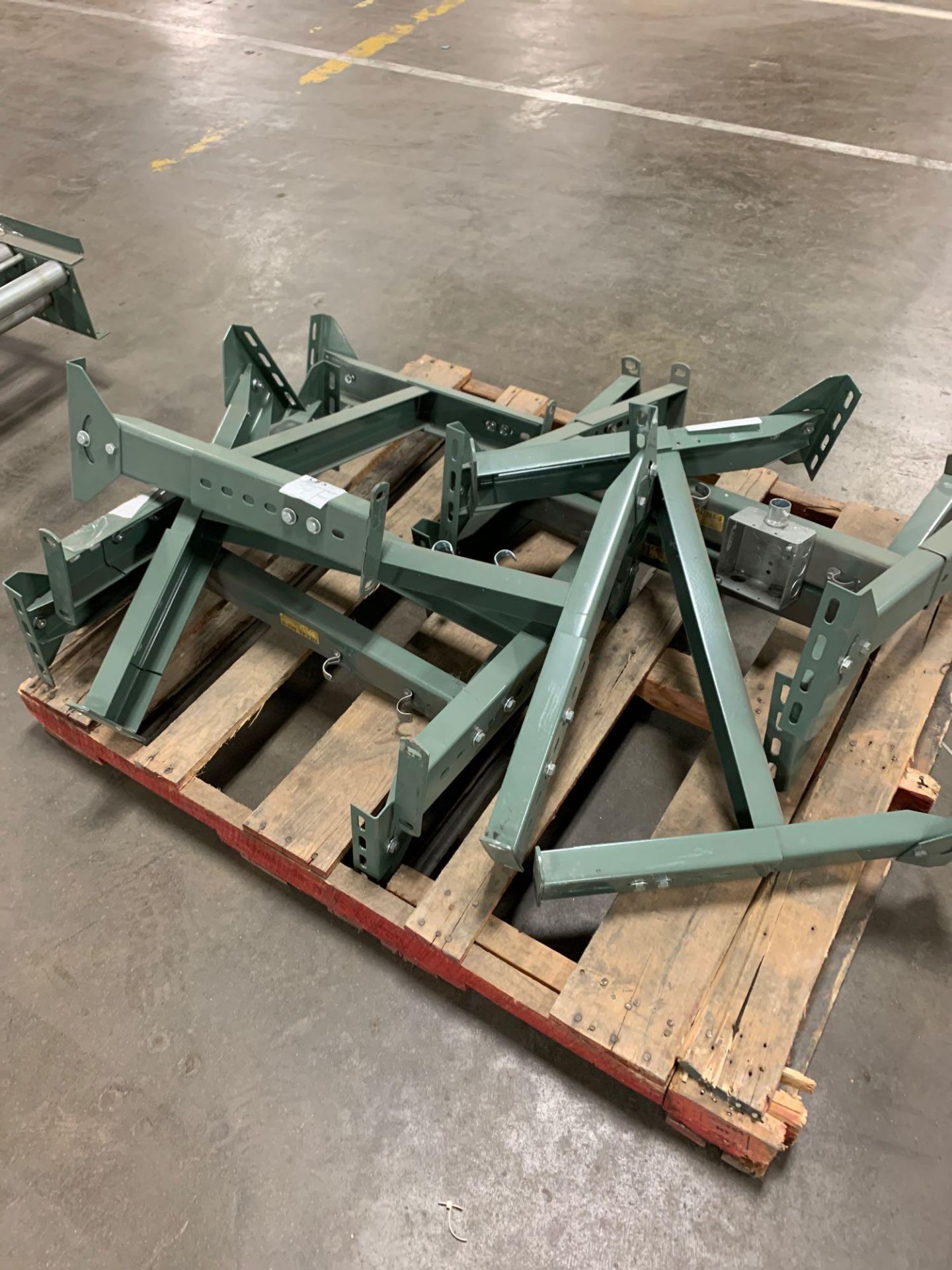 Pallet of (6) Hytrol Conveyor Line Adjustable Bases