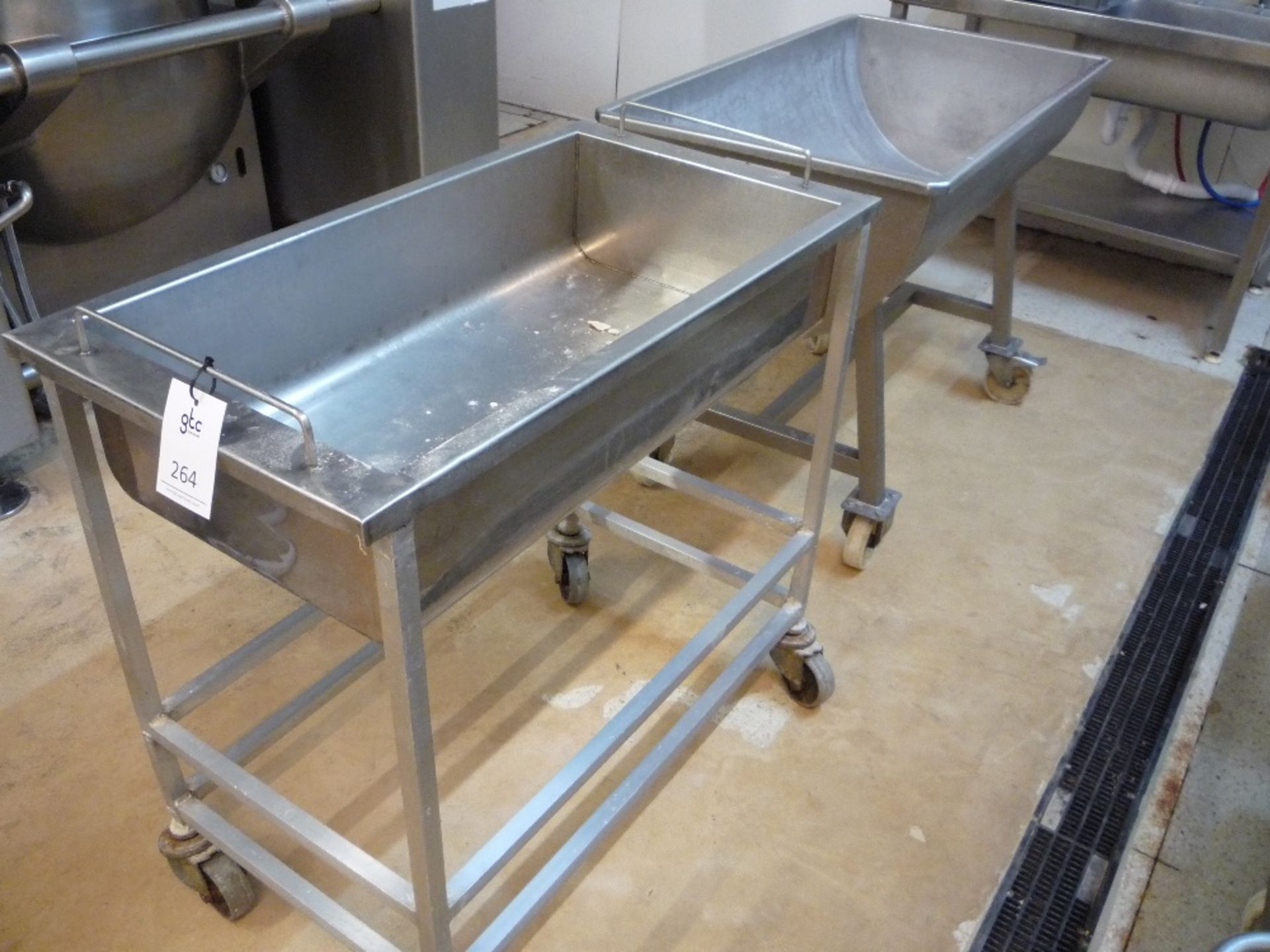 2 - Stainless steel mobile Preparation Tanks