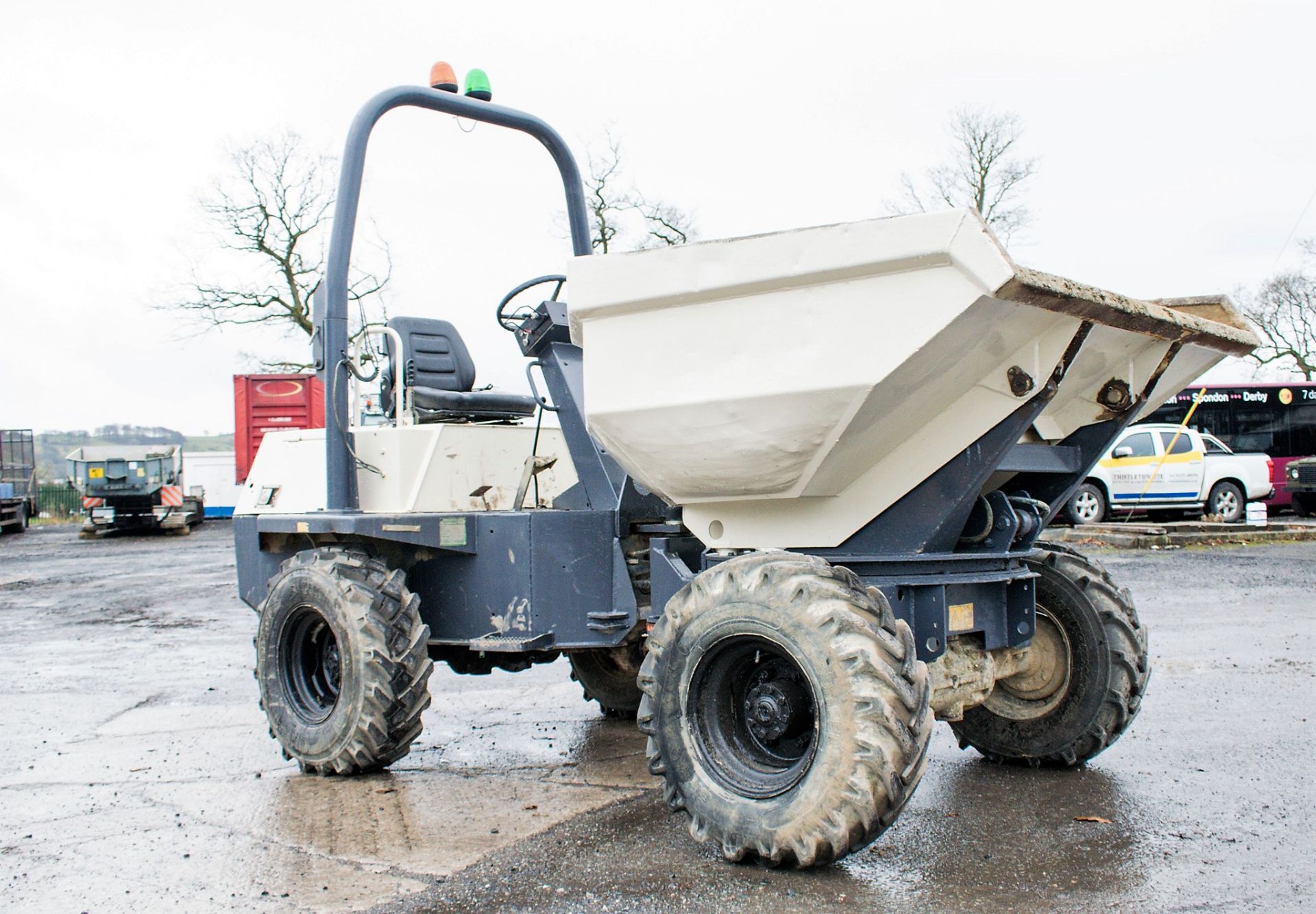 Benford Terex 3 tonne swivel skip dumper Year: 2006 S/N: E605F5162 Recorded Hours: Not displayed ( - Image 2 of 20