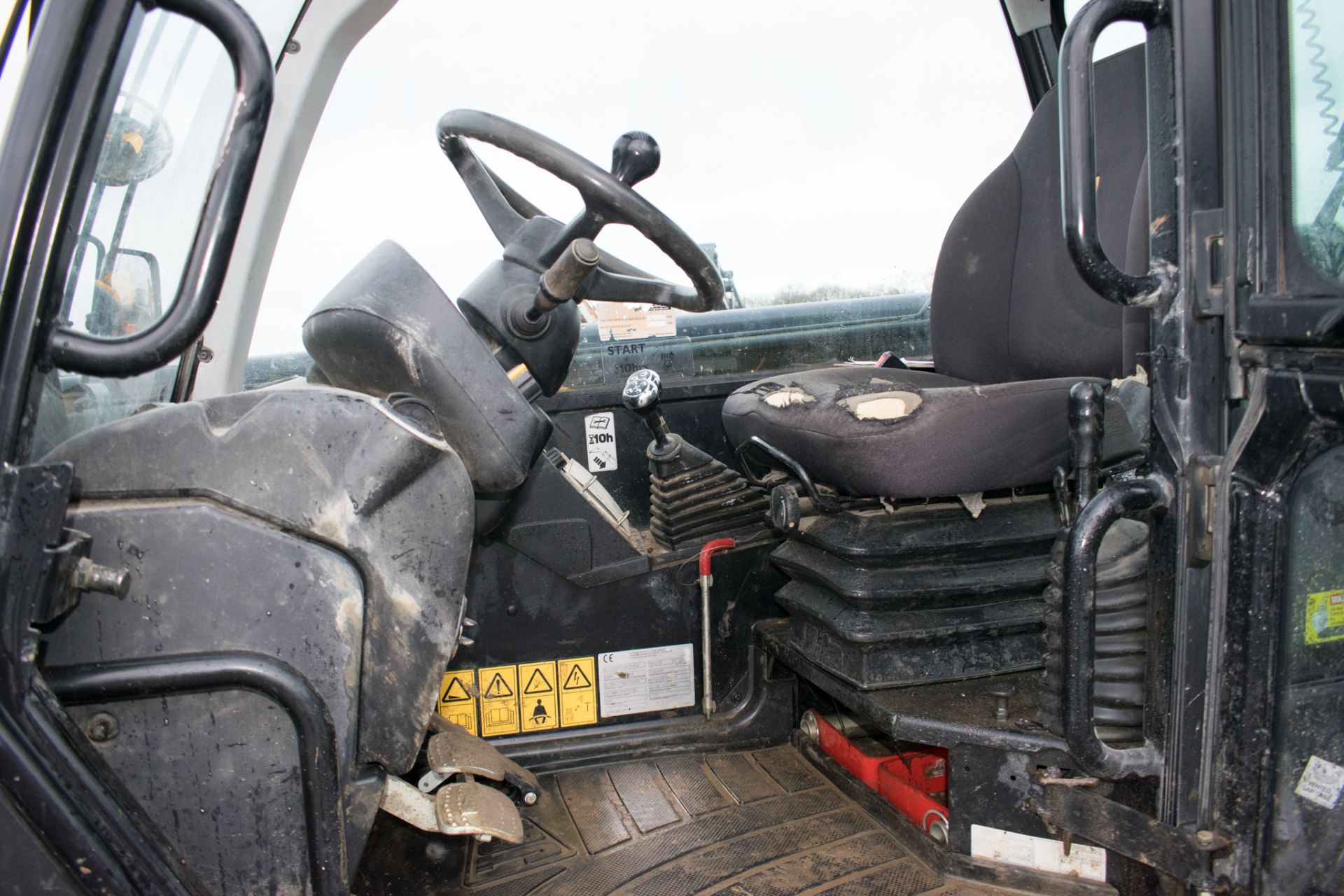 JCB 535-125 12.5 metre telescopic handler  Year: 2015  S/N: 02352529 Recorded Hours: 2616  Reg; - Image 18 of 20