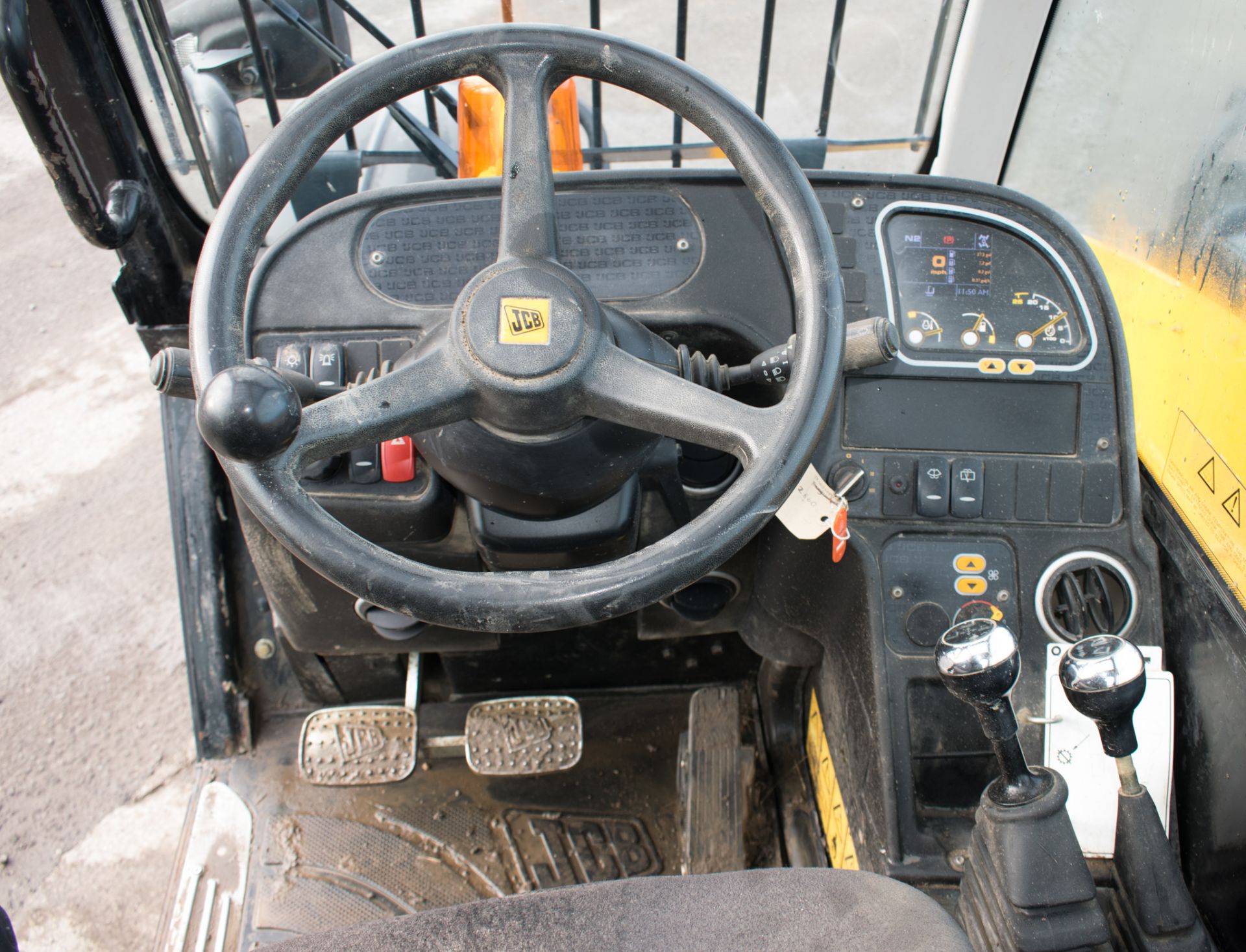 JCB 531-70 7 metre telescopic handler Year: 2015 S/N: 2352860 Recorded Hours: 2755 Reg: MM65ZZX 1 - Image 19 of 19