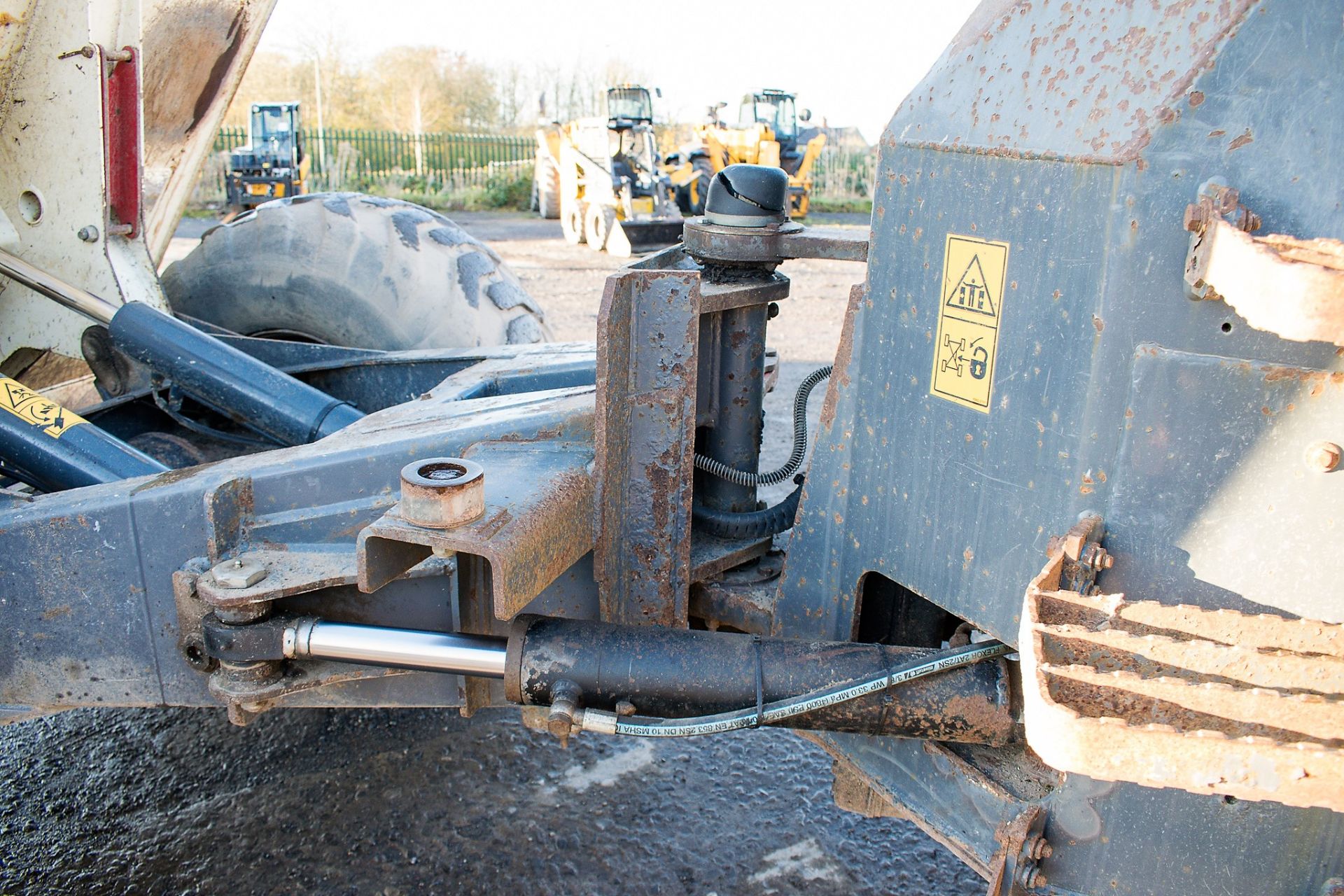 Benford Terex 9 tonne straight skip dumper Year: 2007 S/N: E704FM228 Recorded Hours: Not - Image 10 of 18