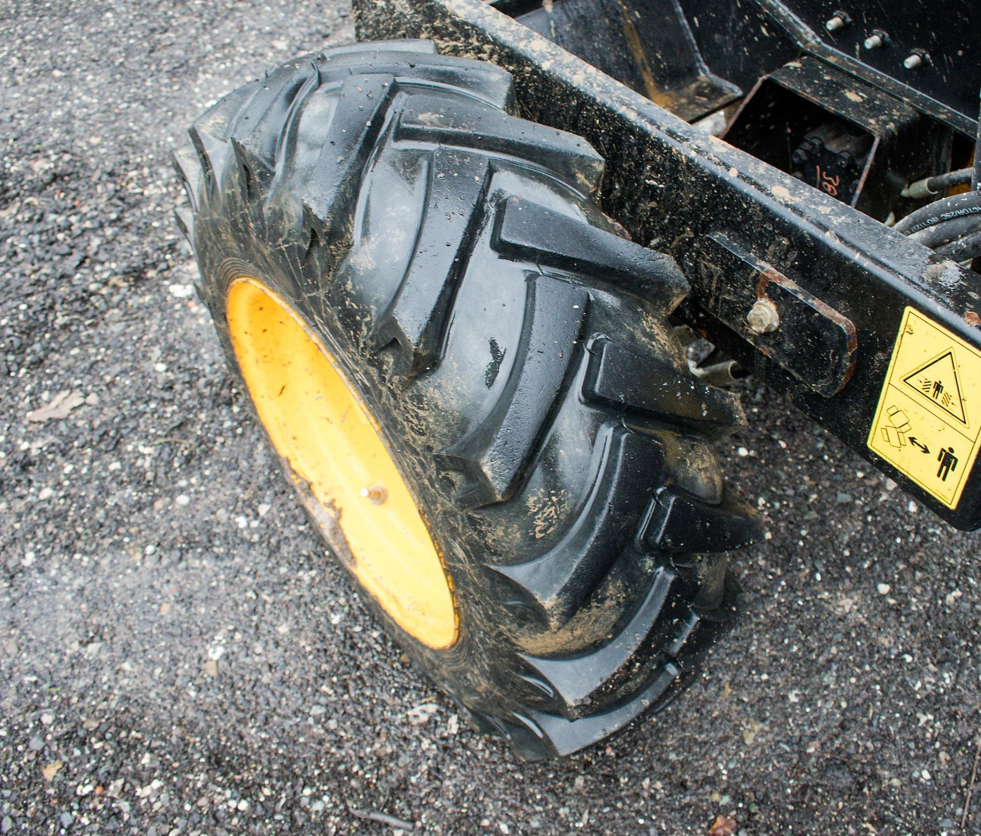 JCB 1THT 1 tonne high tip dumper  Year: 2016  S/N: JEGGRA3463 Recorded Hours: 501 - Image 13 of 18