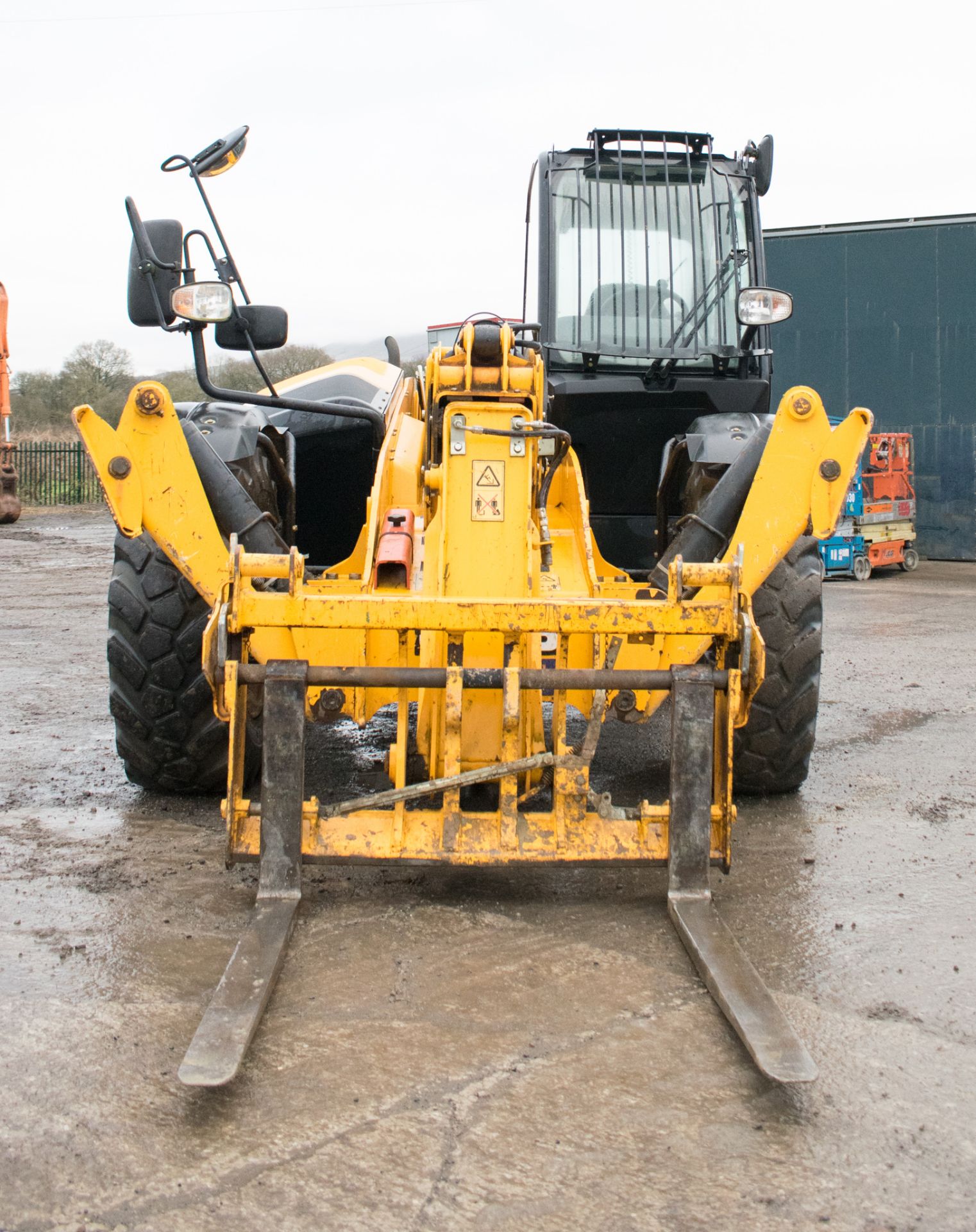 JCB 535-125 12.5 metre telescopic handler  Year: 2015  S/N: 02352529 Recorded Hours: 2616  Reg; - Image 5 of 20