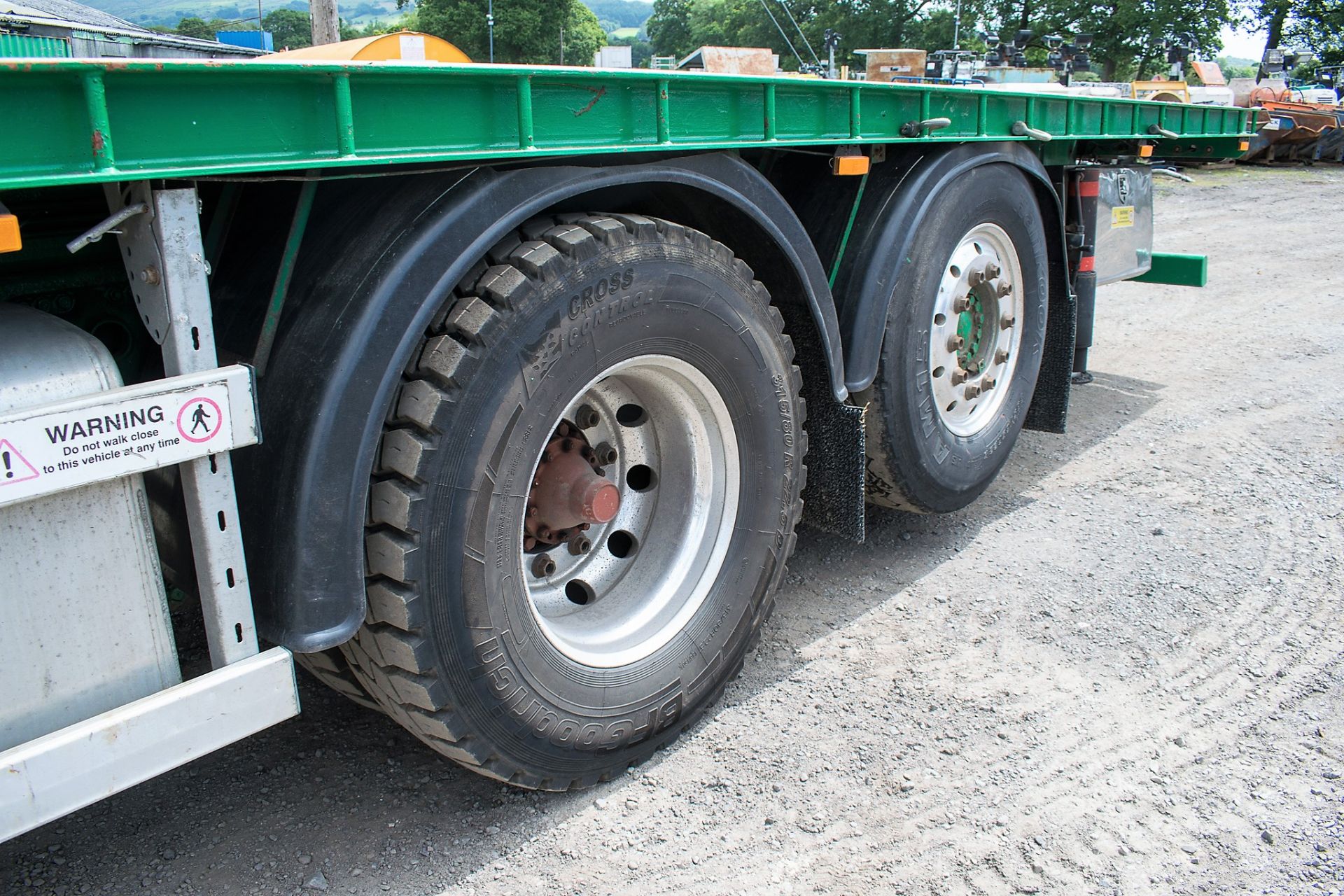 Scania 124L 420 8 x 2 flat bed crane lorry Registration Number: RX53 UKV Date of Registration: 08/ - Image 7 of 18