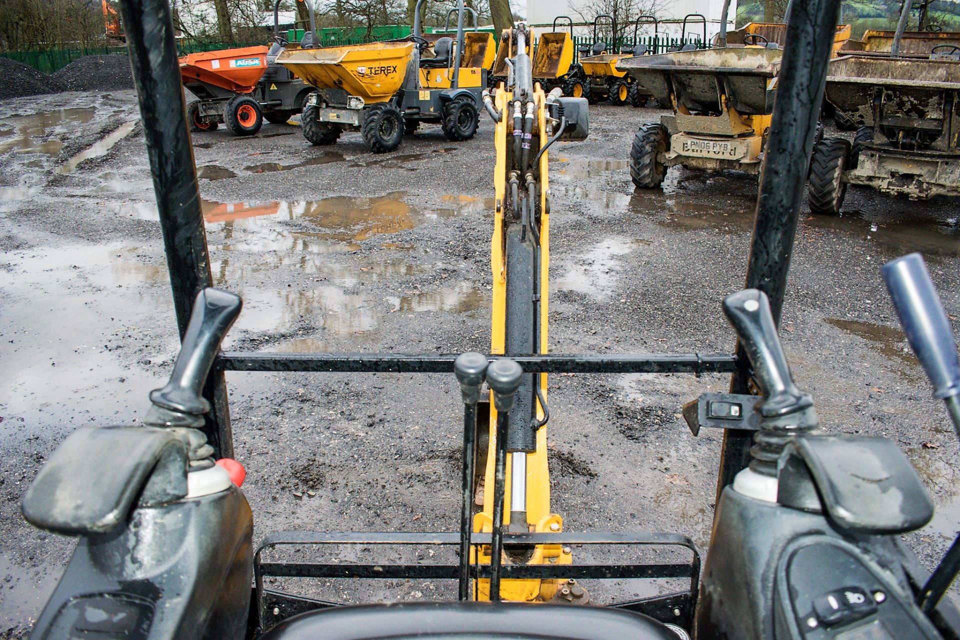 JCB 8014 CTS 1.5 tonne rubber tracked mini excavator  Year: 2016  S/N: 2475470 Recorded Hours: - Image 17 of 17