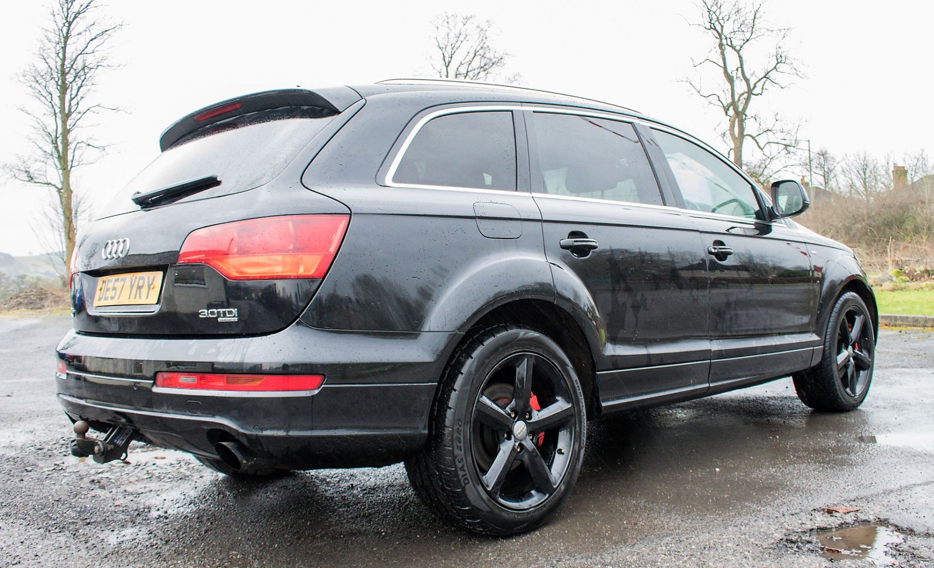 Audi Q7 3.0 TDi S-Line Auto 5 door sports utility vehicle - Image 4 of 22