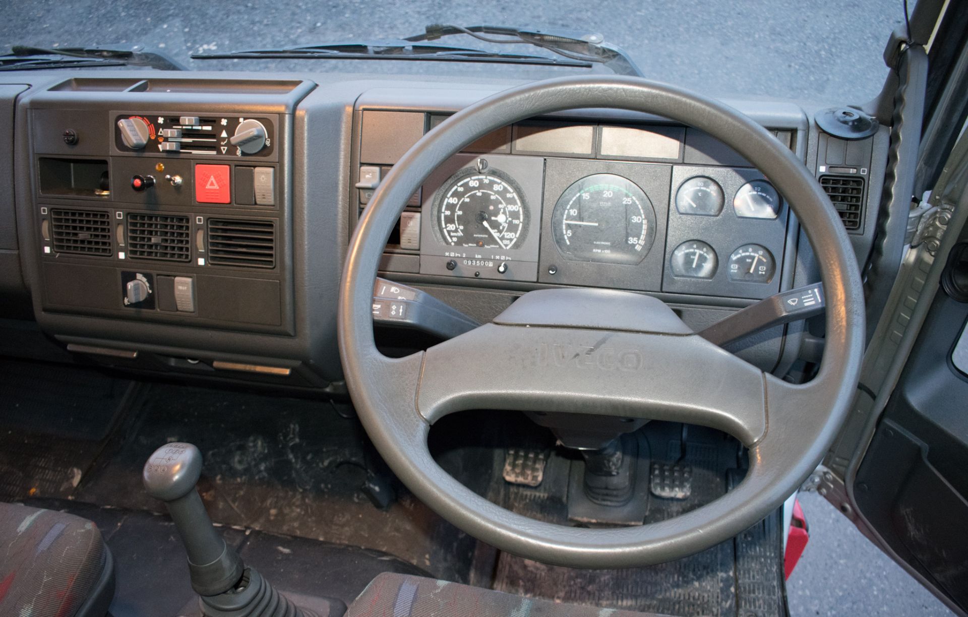 Iveco Ford 75E17 7.5 tonne breakdown lorry Registration Number: BL52 MDO Date of Registration: 17/ - Image 13 of 16