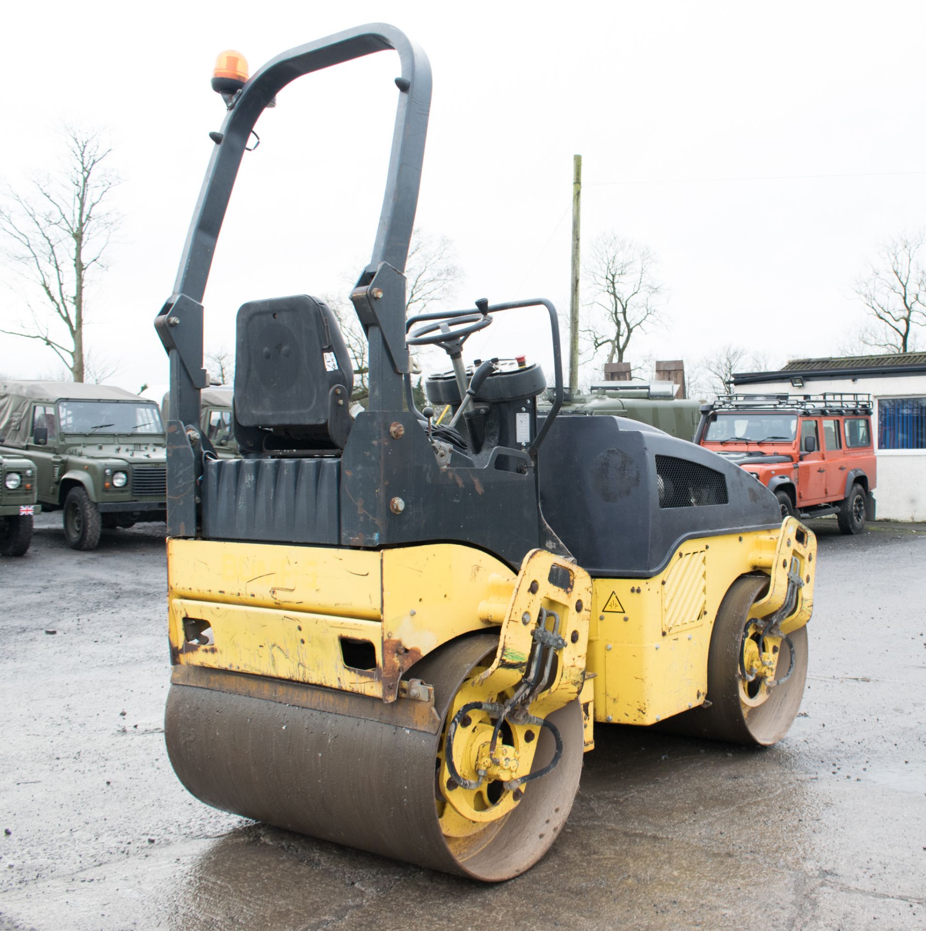 Bomag BW120 AD-4 double drum ride on roller Year: 2005 S/N 22546 Recorded hours: Not displayed ( - Image 3 of 12