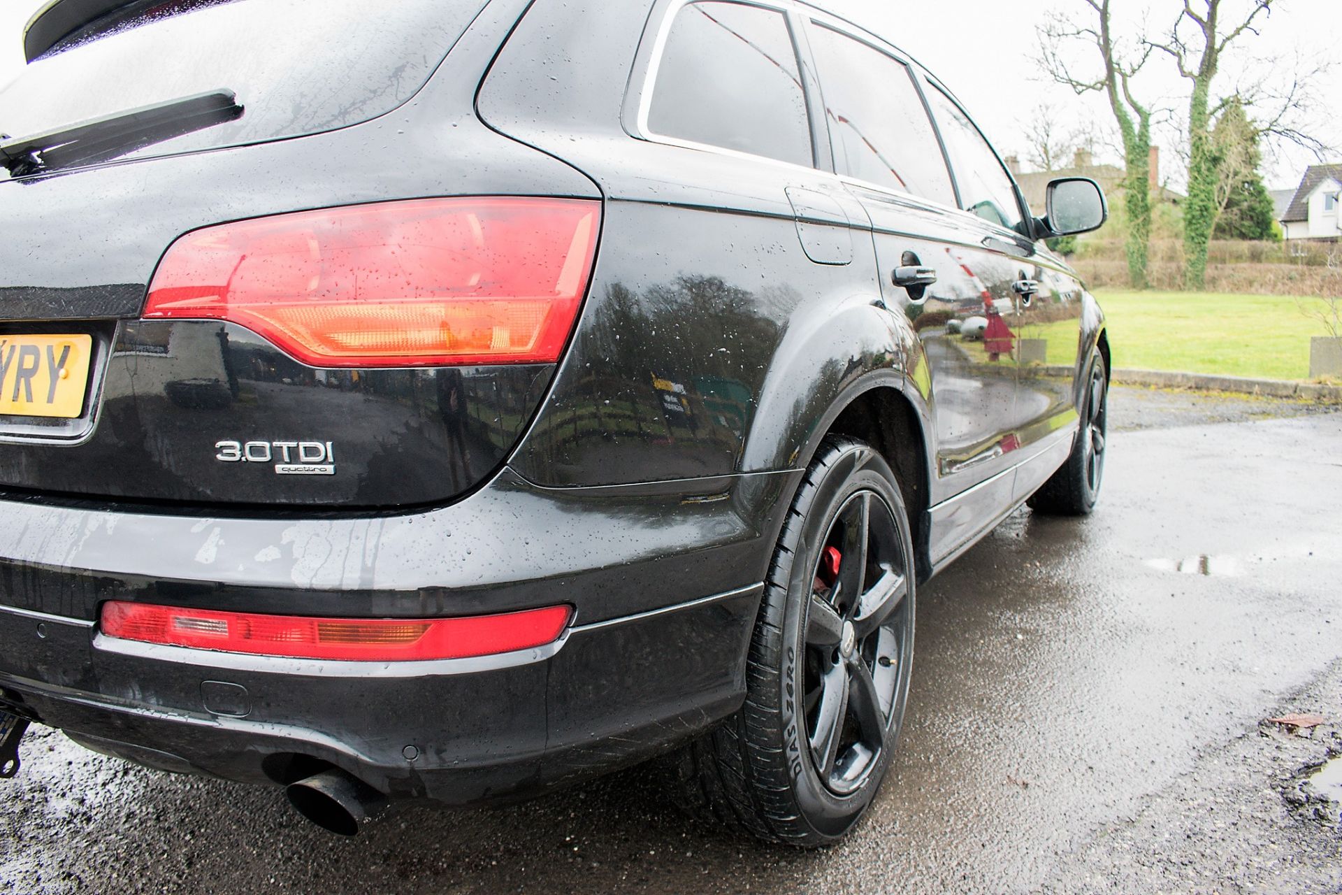 Audi Q7 3.0 TDi S-Line Auto 5 door sports utility vehicle - Image 12 of 22