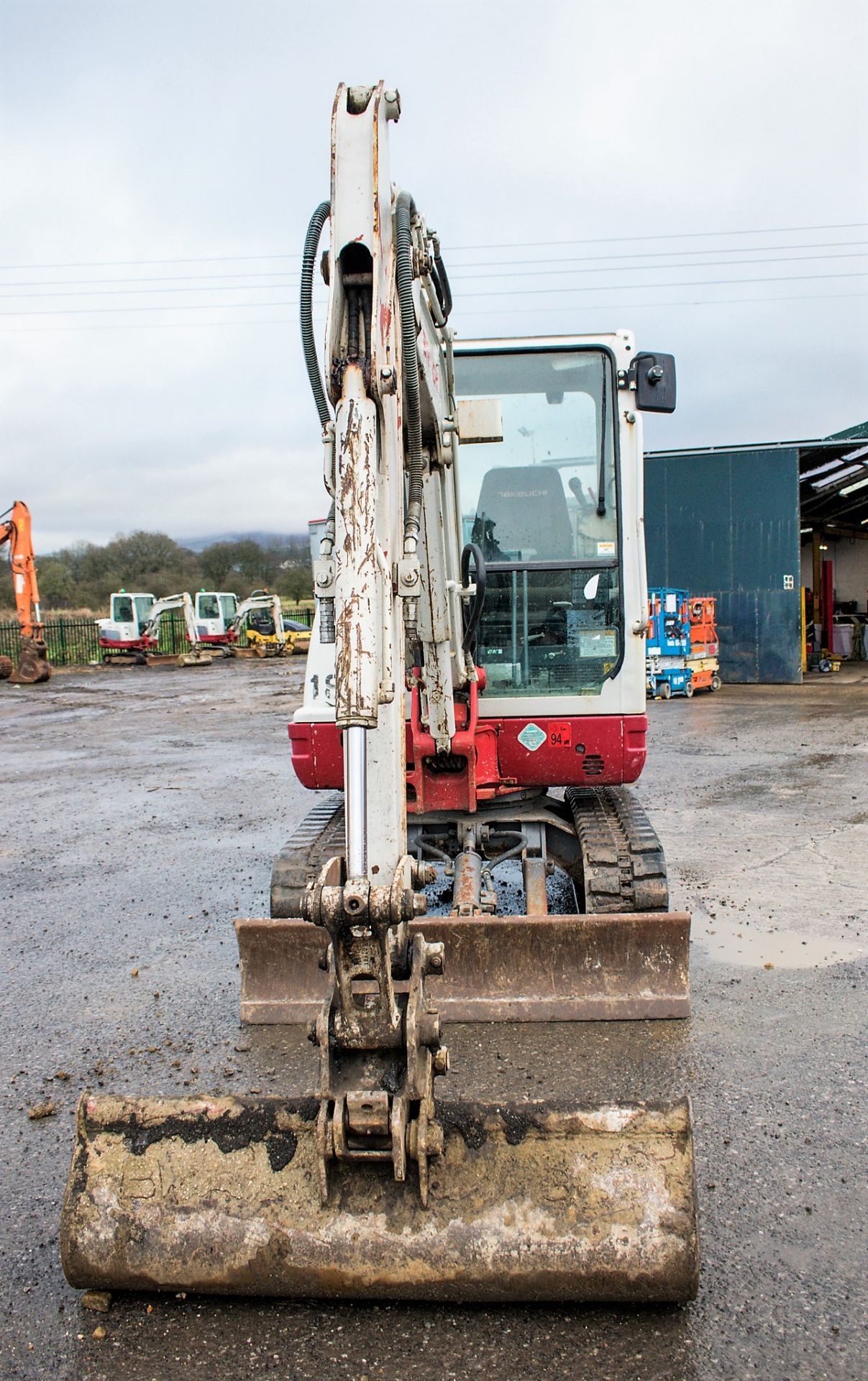 Takeuchi TB228 2.8 tonne rubber tracked excavator Year: 2014 S/N: 122803553 Recorded Hours: Not - Image 5 of 18