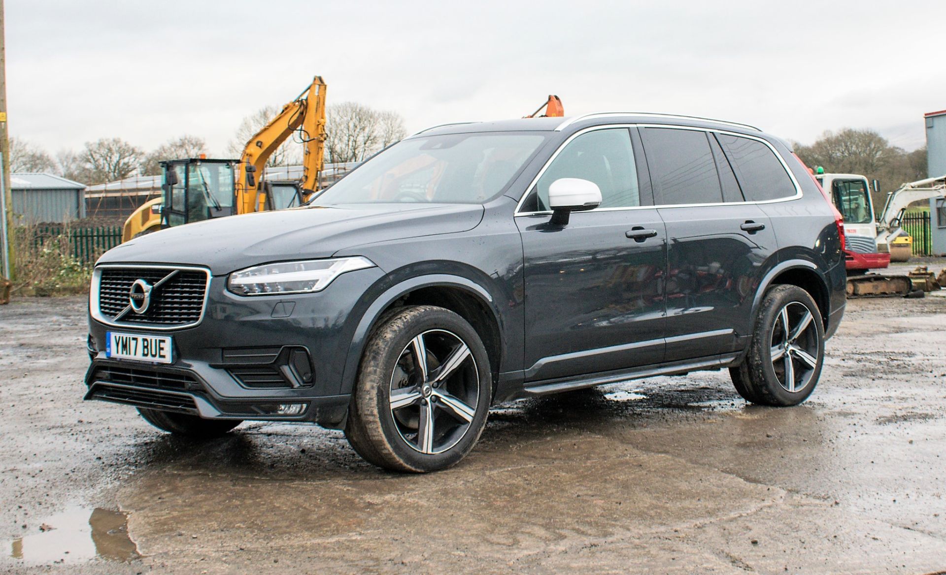 Volvo XC90 R-Design Pro D5 Auto 4 wheel drive 5 door sports utility vehicle Registration Number: