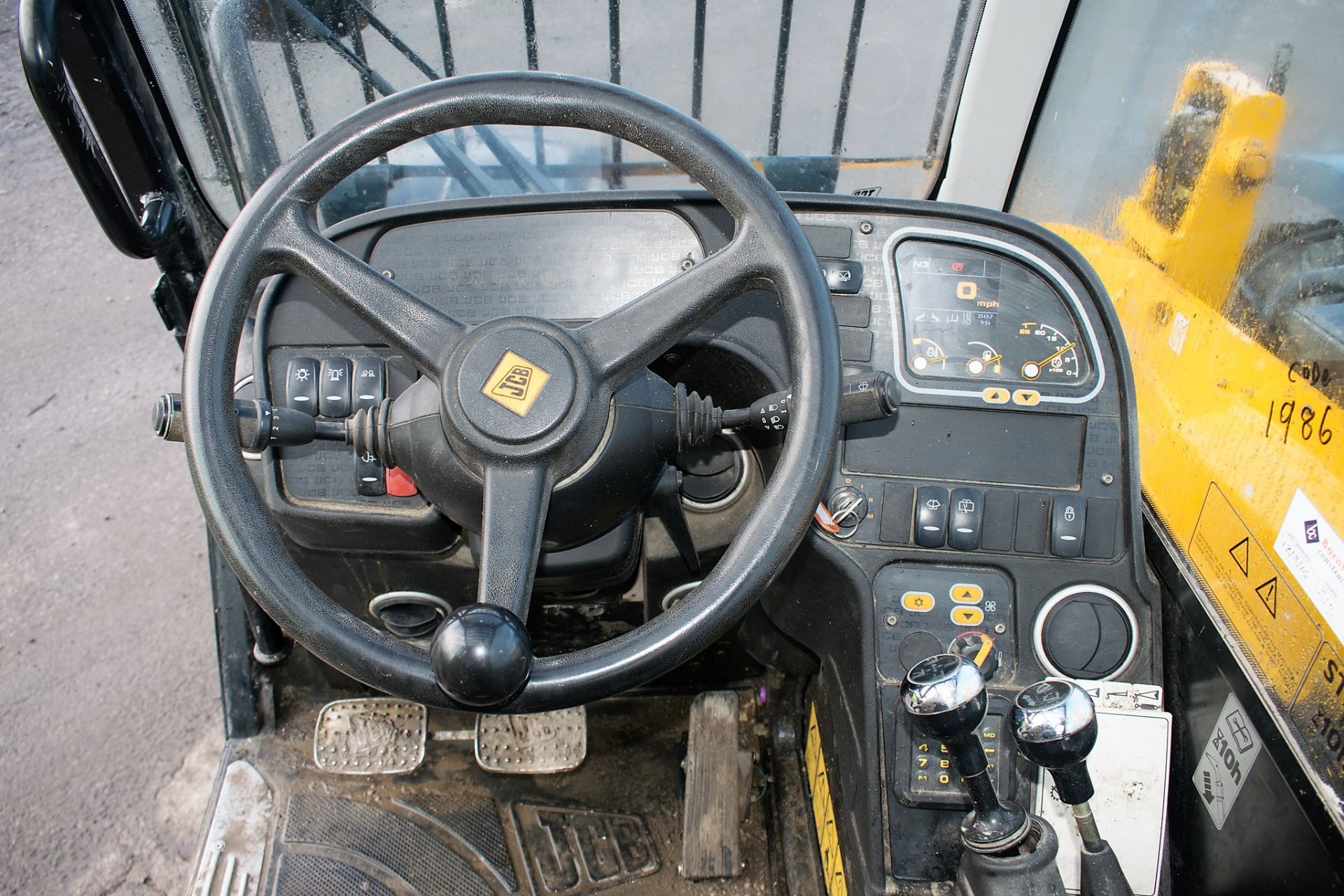 JCB 535-125 12.5 metre telescopic handler Year: 2015 S/N: 2350833 Recorded Hours: 2343 c/w sway - Image 20 of 20