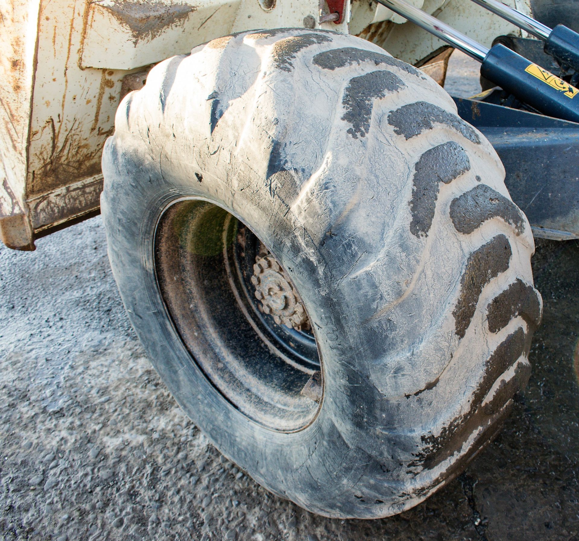 Benford Terex 9 tonne straight skip dumper Year: 2007 S/N: E704FM228 Recorded Hours: Not - Image 12 of 18