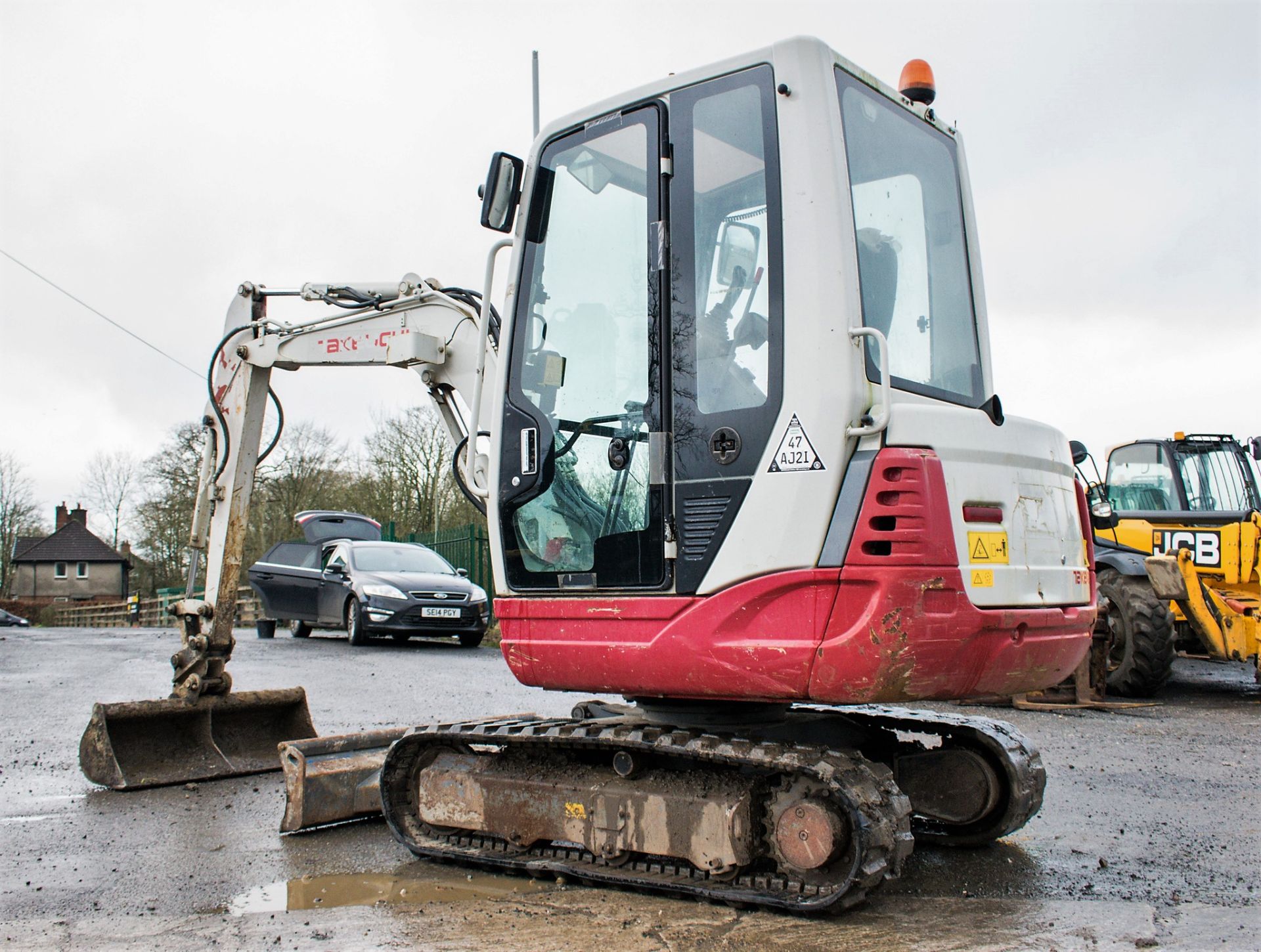 Takeuchi TB228 2.8 tonne rubber tracked excavator Year: 2014 S/N: 122803553 Recorded Hours: Not - Image 3 of 18