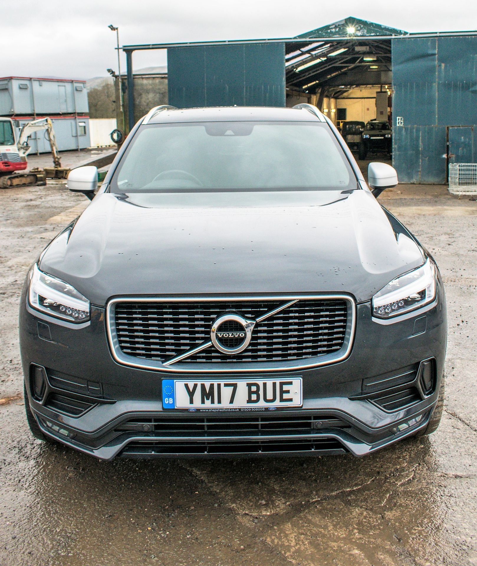 Volvo XC90 R-Design Pro D5 Auto 4 wheel drive 5 door sports utility vehicle Registration Number: - Image 5 of 14