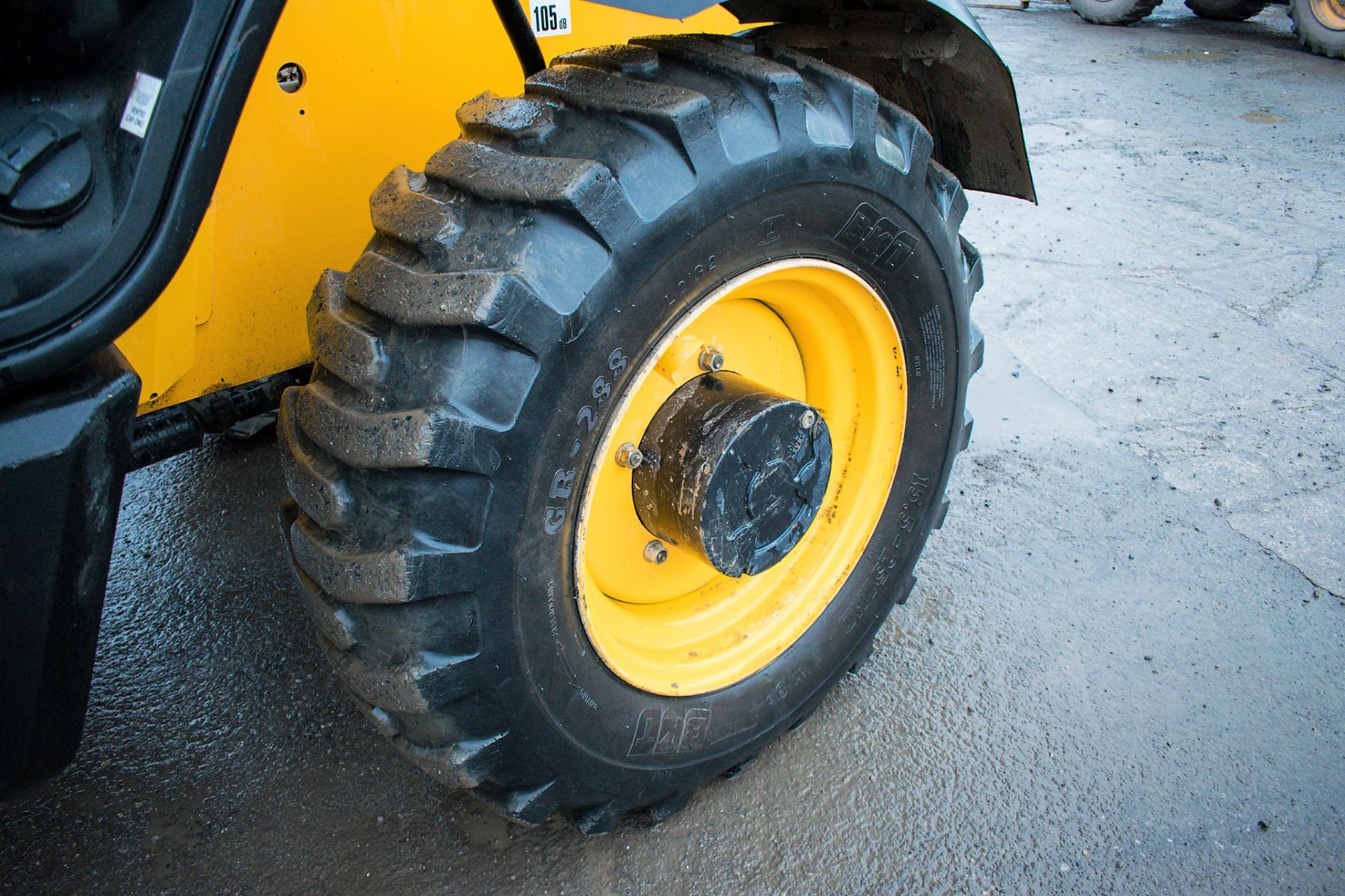 JCB 540-170 17 metre telescopic handler Year: 2015 S/N: 2353803 Recorded Hours: 3511 c/w sway - Image 13 of 20