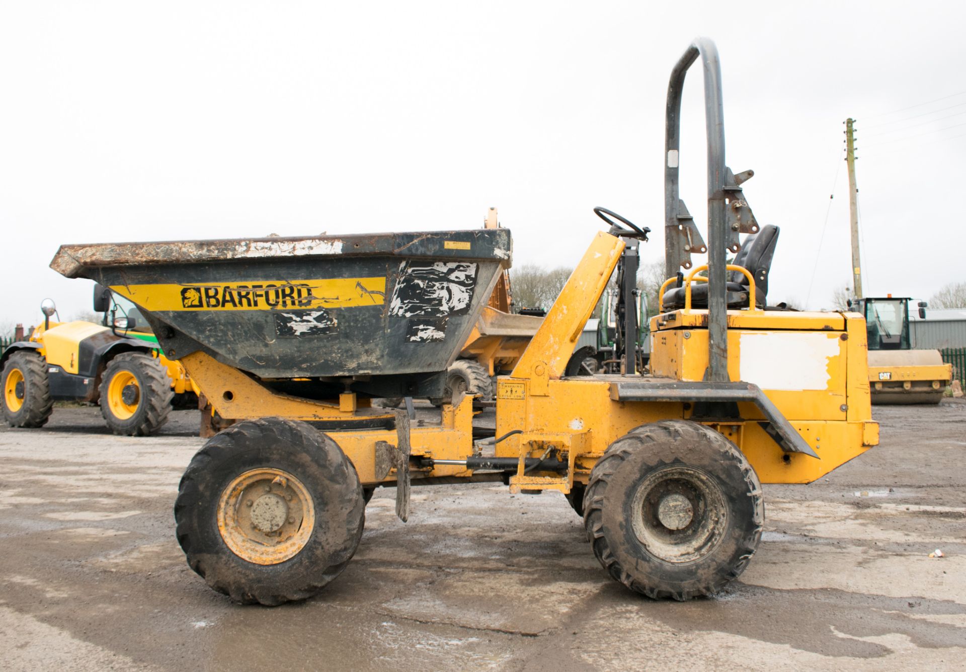 Barford 3 tonne swivel skip dumper  Year: 2006 S/N: SHTG014 Recorded Hours: Not shown (clock - Image 14 of 17