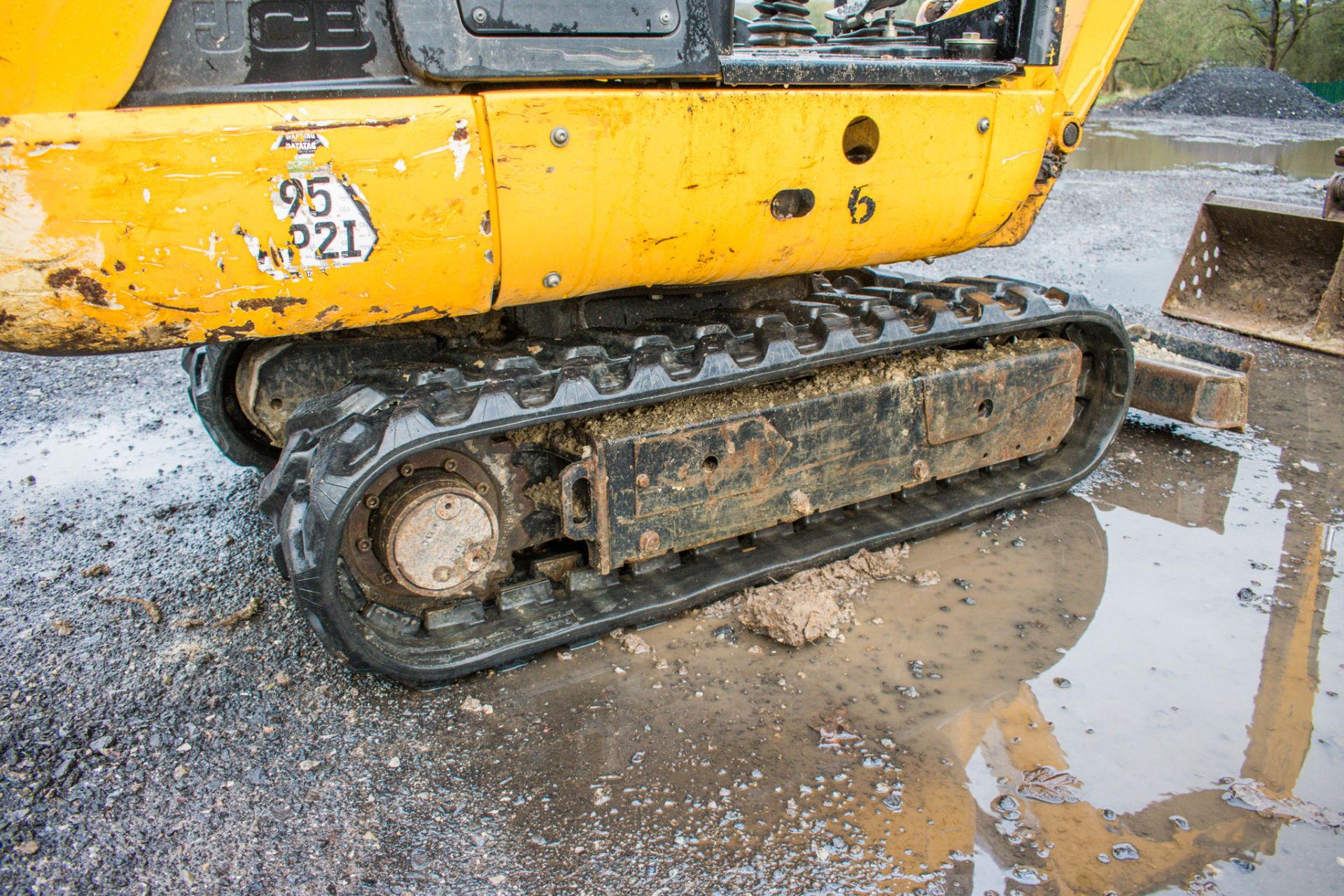 JCB 8014 CTS 1.5 tonne rubber tracked mini excavator  Year: 2016  S/N: 2475471 Recorded Hours: - Image 9 of 17