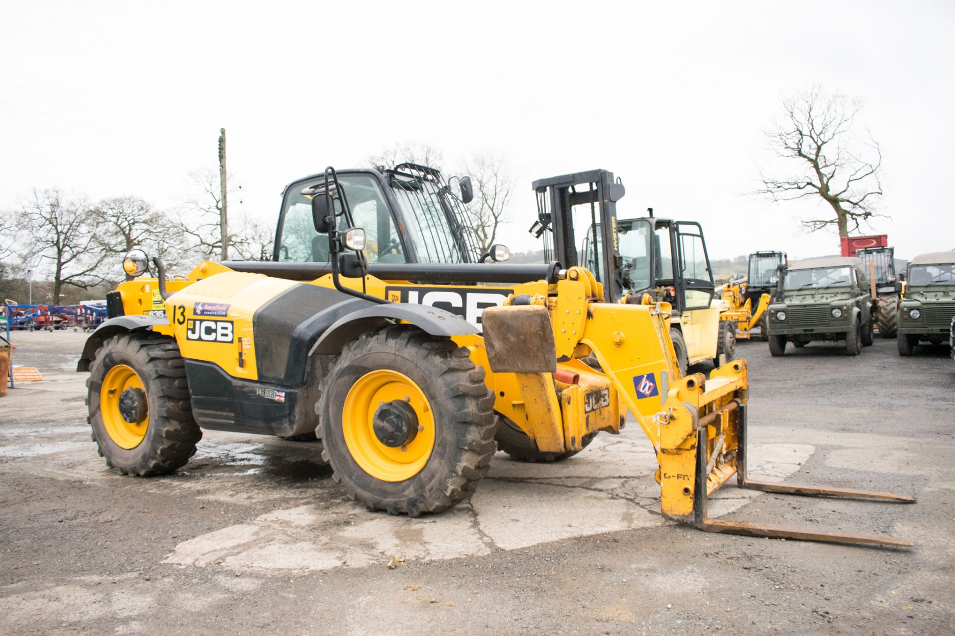 JCB 535-125 12.5 metre telescopic handler Year: 2015 Hours: 3482 S/N: 02352423 13 - Image 2 of 20