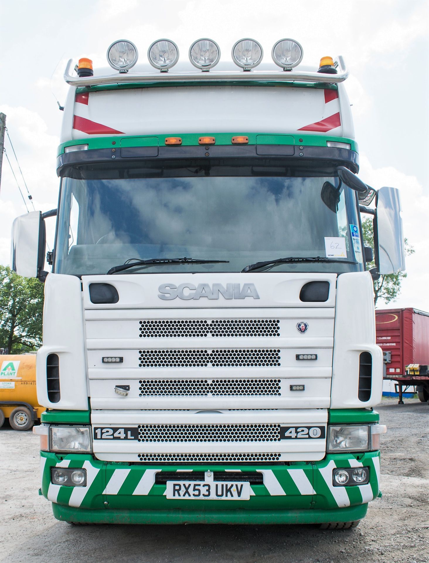 Scania 124L 420 8 x 2 flat bed crane lorry Registration Number: RX53 UKV Date of Registration: 08/ - Image 5 of 18