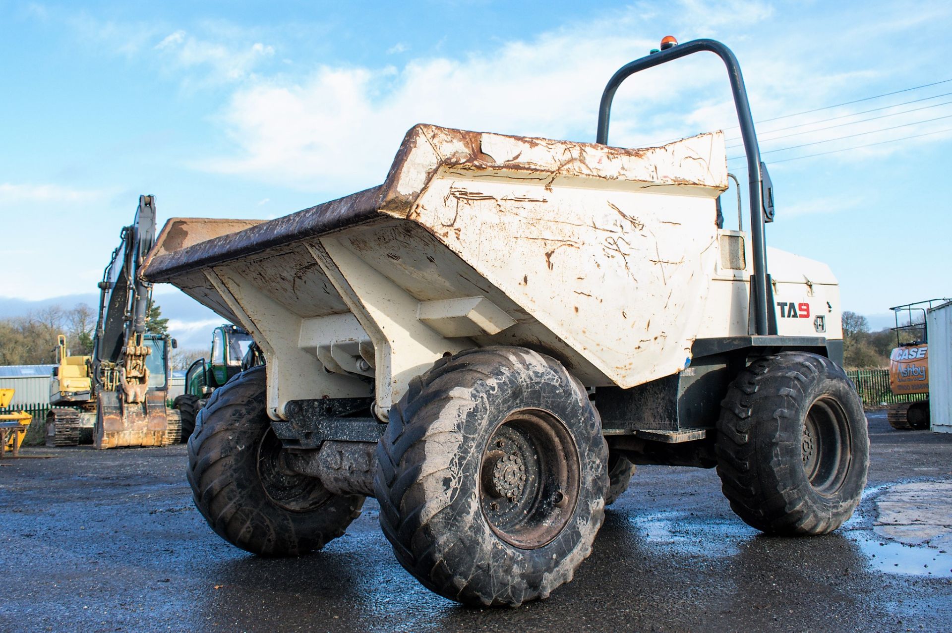 Benford Terex 9 tonne straight skip dumper Year: 2006 S/N: E607FM126 Recorded Hours: not