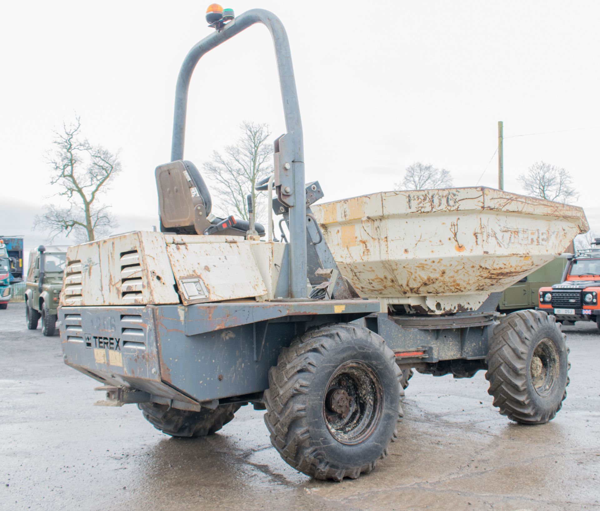 Benford 3 tonne swivelskip dumper Year: 2006 S/N: E604FS153 Recorded hours: 2839 1206 - Image 3 of 18