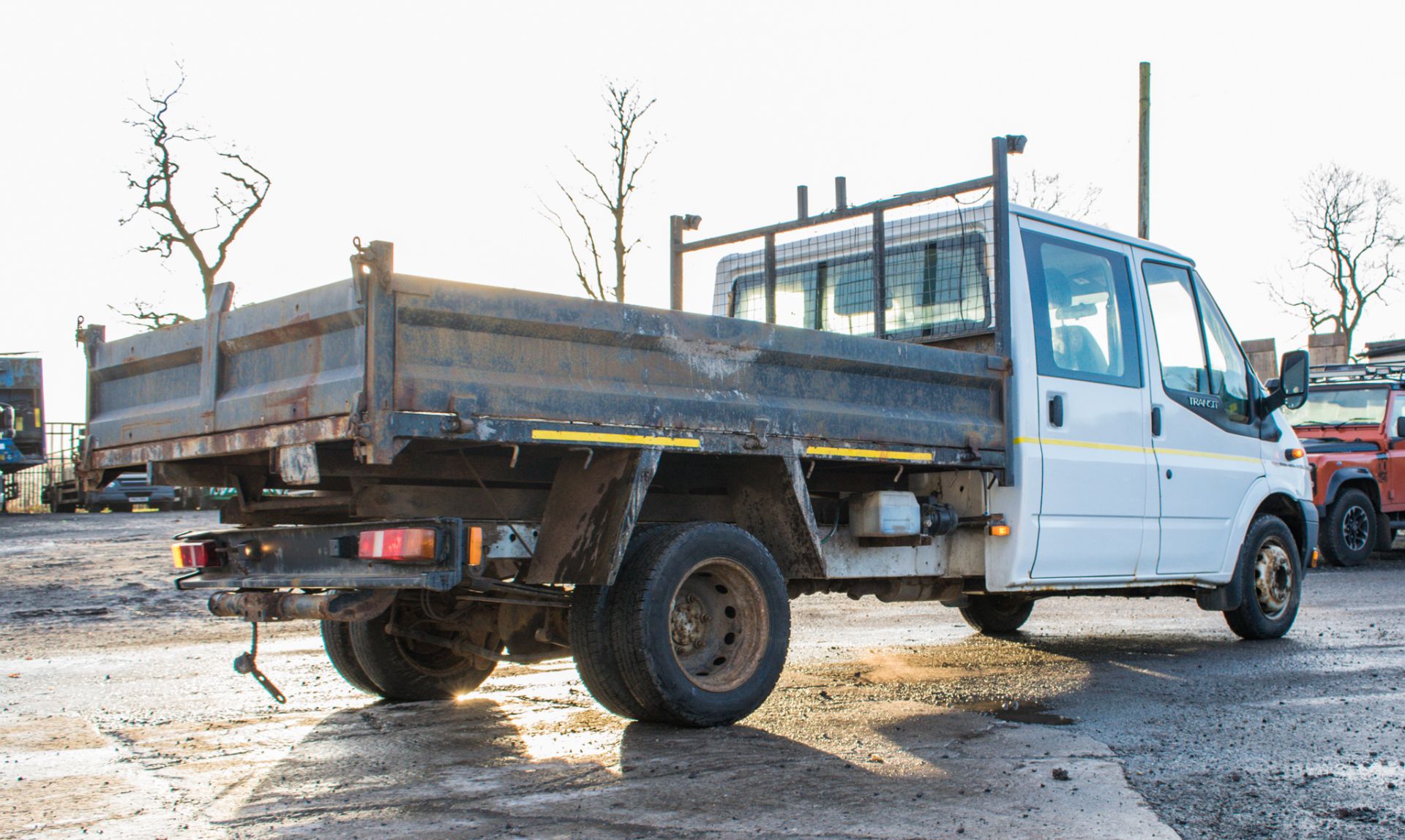 Ford Transit 100 T350 double cab tipper Registration Number:NK13 YPA Date of registration:14/03/2013 - Image 4 of 18