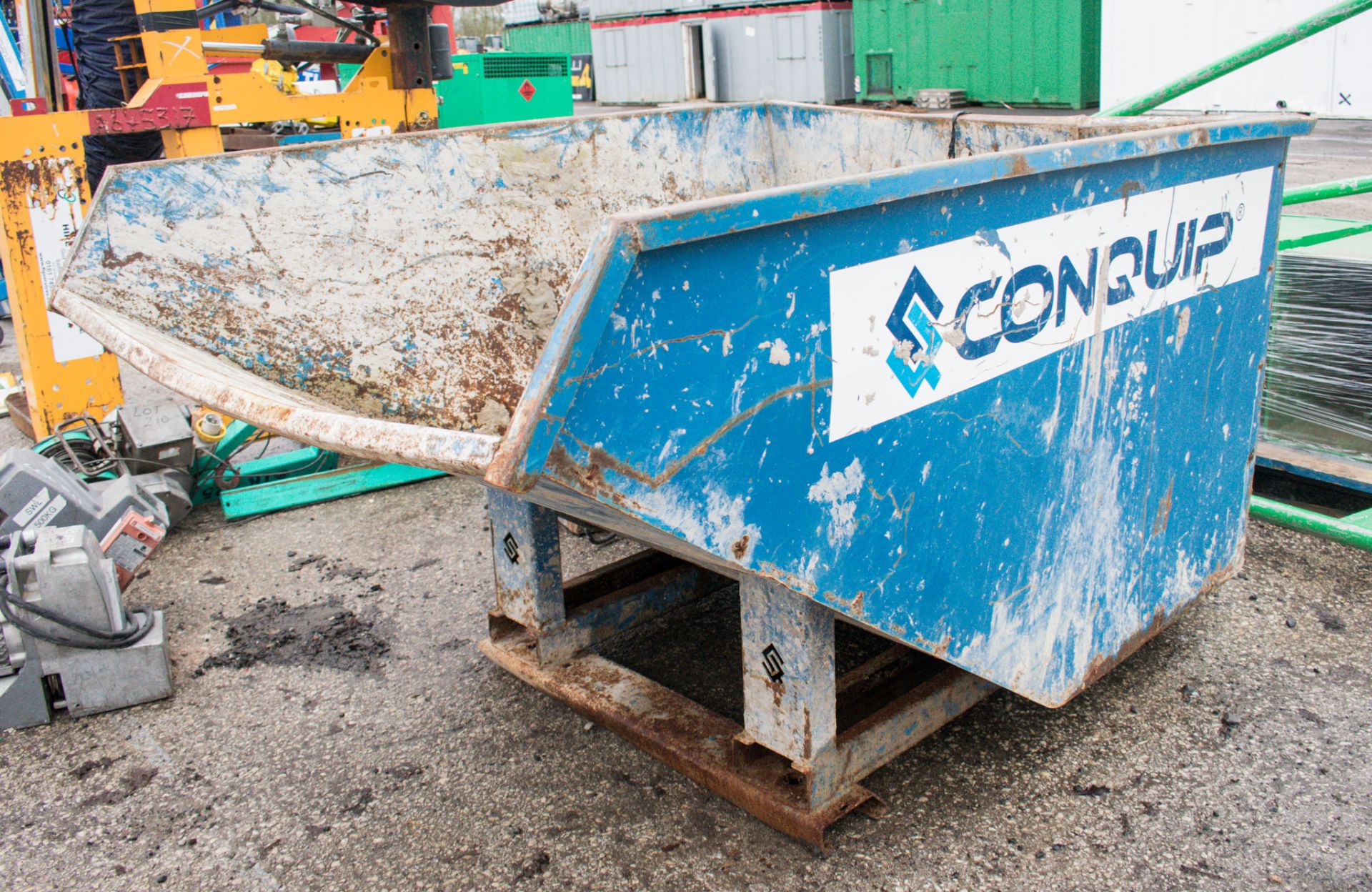 Conquip steel tipping skip A956172