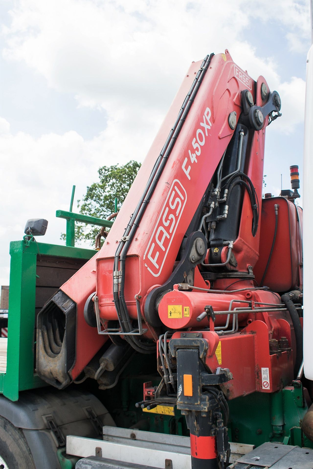 Scania 124L 420 8 x 2 flat bed crane lorry Registration Number: RX53 UKV Date of Registration: 08/ - Image 11 of 18