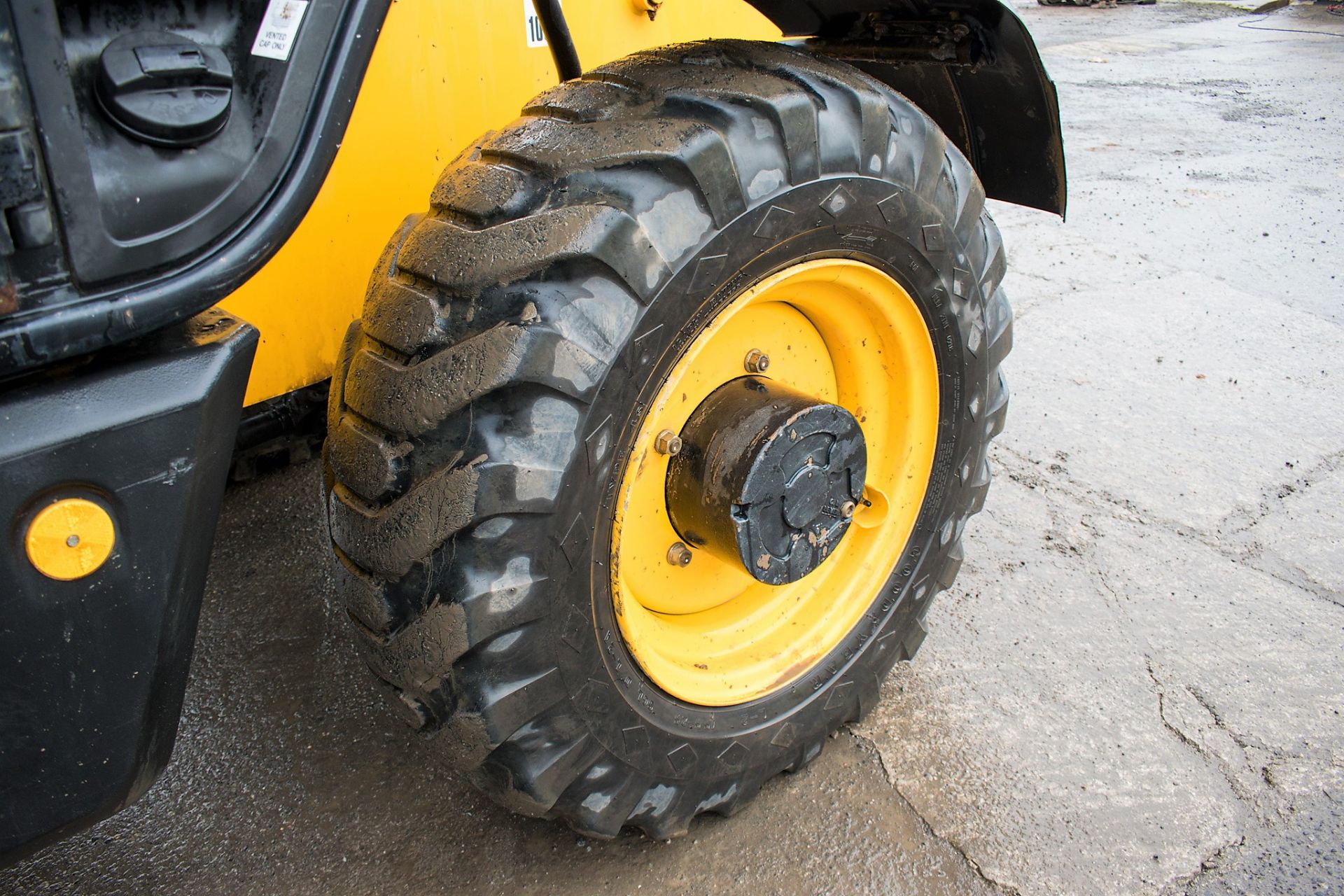 JCB 540-170 17 metre telescopic handler Year: 2015 S/N: 2353809 Recorded Hours: 3298 c/w sway - Image 13 of 20