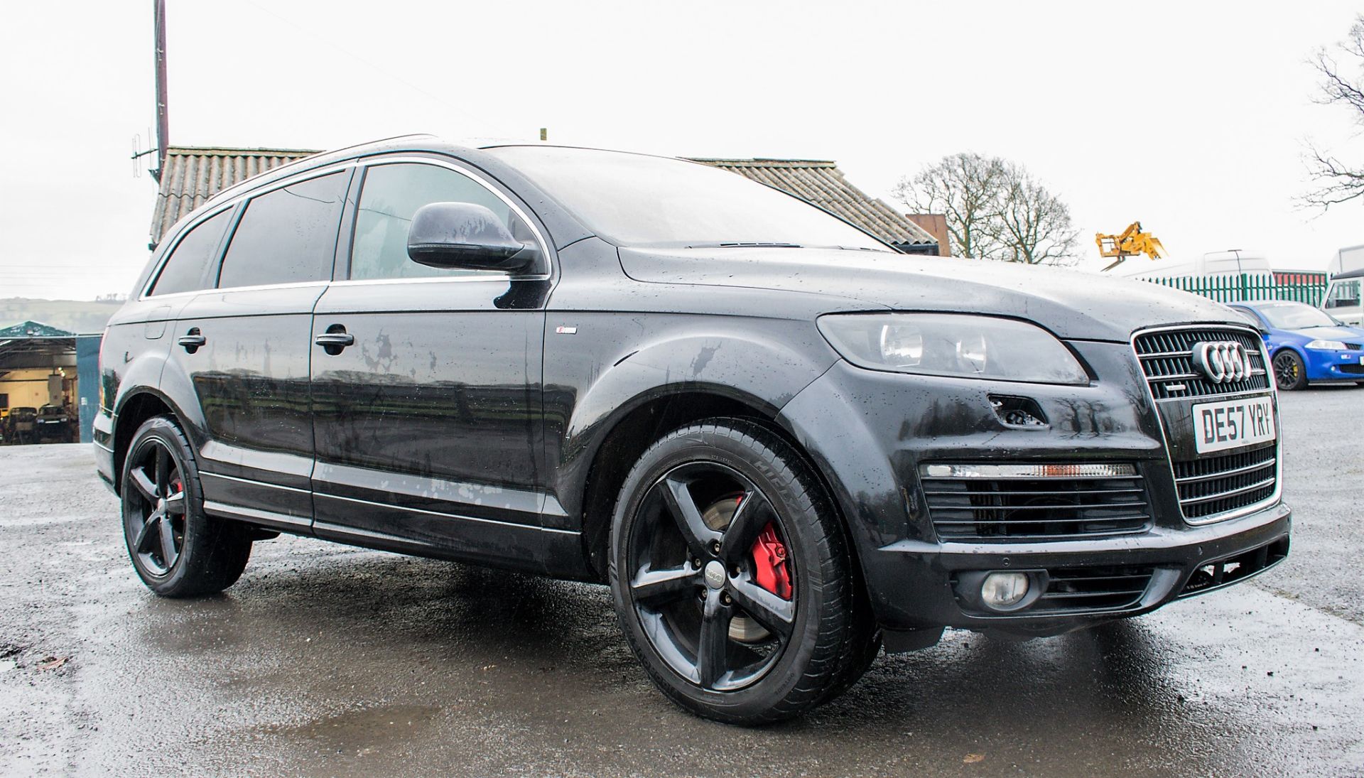 Audi Q7 3.0 TDi S-Line Auto 5 door sports utility vehicle - Image 2 of 22