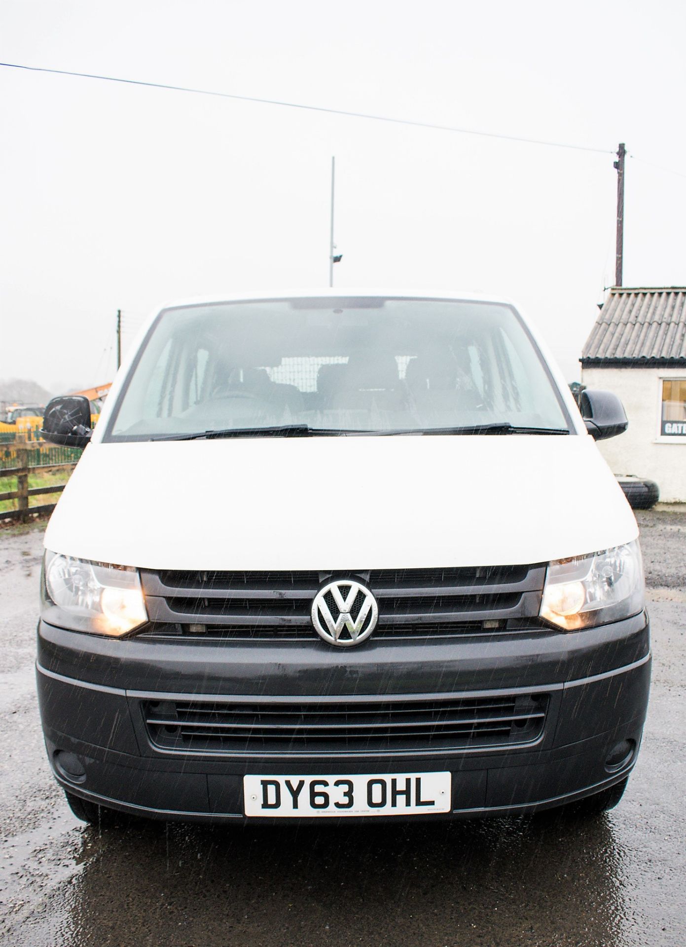 Volkswagen Transporter T30 Starline TDi 6 seat panel van Registration Number: DY63 OHL Date of - Image 5 of 20