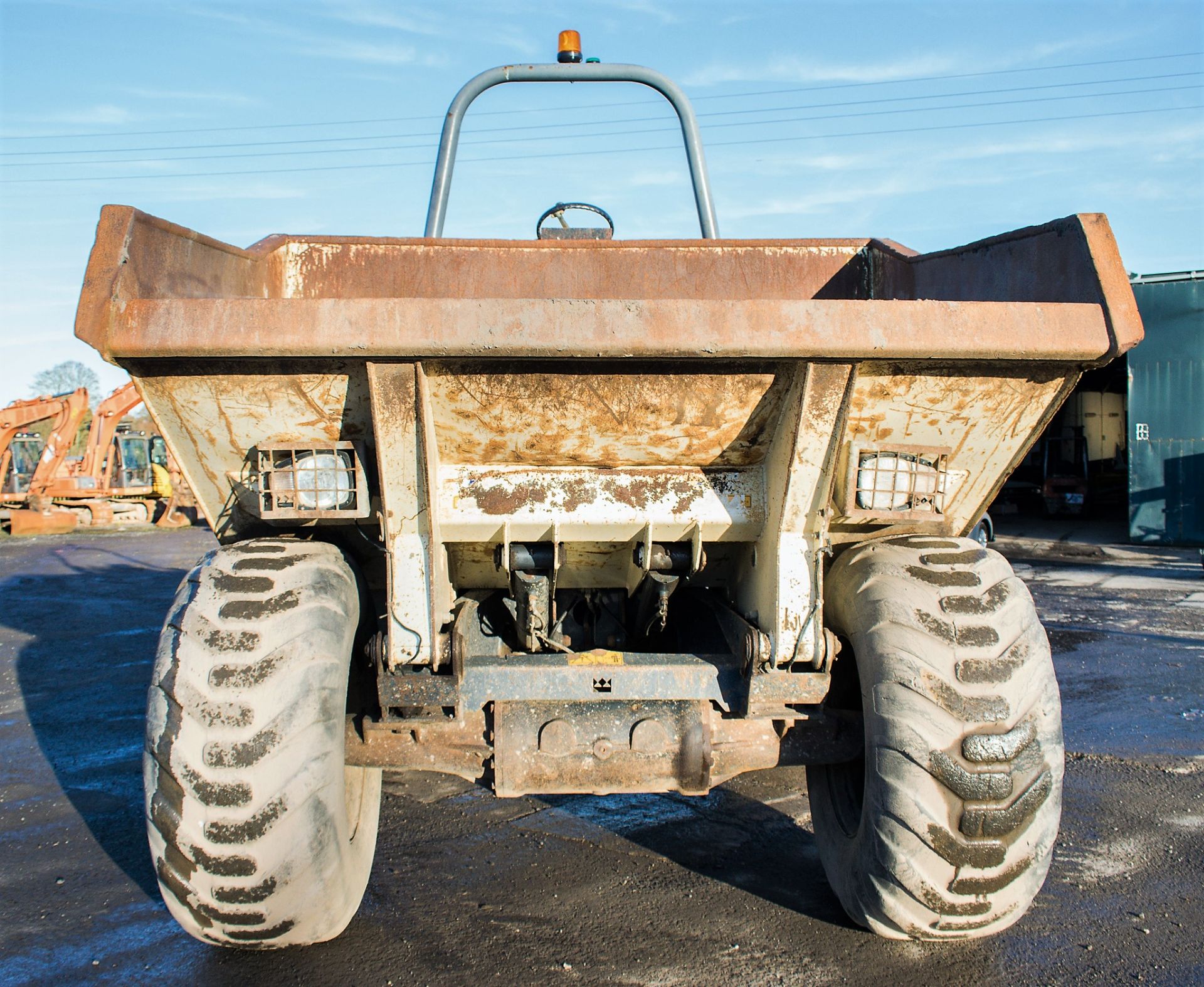 Benford Terex 9 tonne straight skip dumper Year: 2007 S/N: E704FM228 Recorded Hours: Not - Image 5 of 18