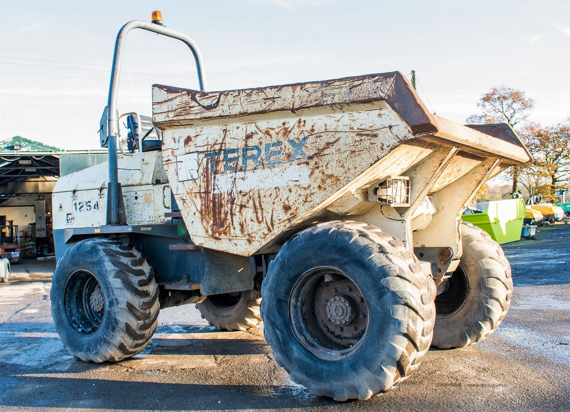 Benford Terex 9 tonne straight skip dumper Year: 2007 S/N: E704FM228 Recorded Hours: Not - Image 2 of 18