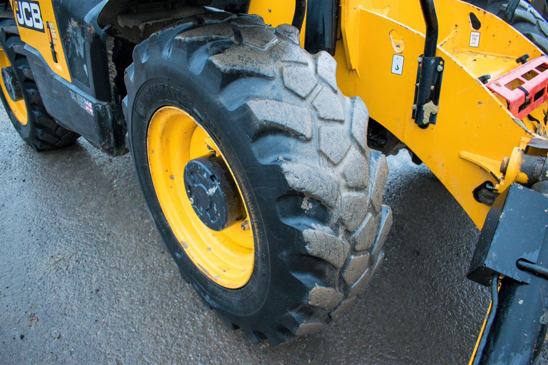 JCB 540-170 17 metre telescopic handler Year: 2015 S/N: 2353803 Recorded Hours: 3511 c/w sway - Image 11 of 20