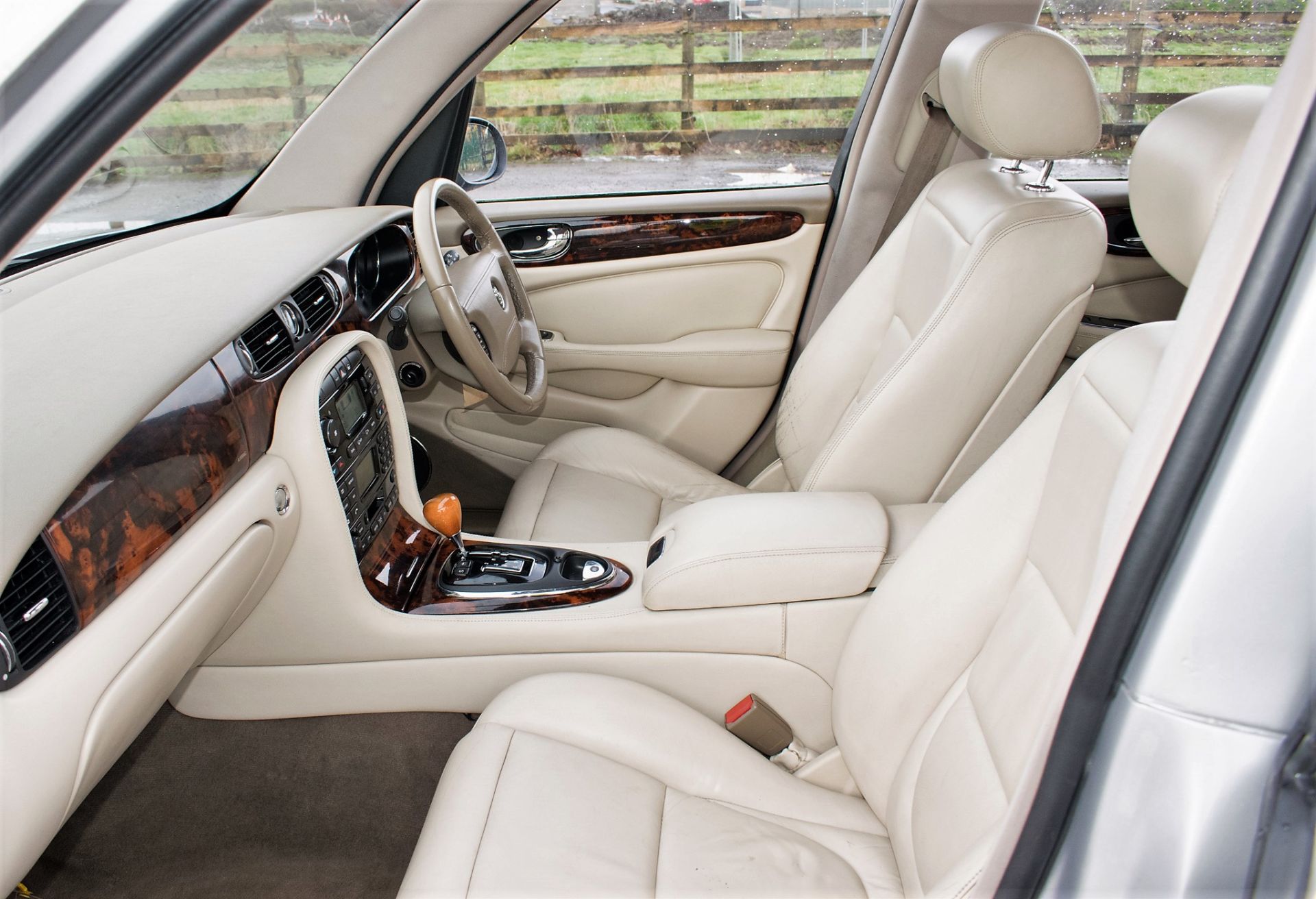 Jaguar XJ6 V6 automatic hearse Registration Number: BW54 YNL (Registration Number photographed has - Image 13 of 20