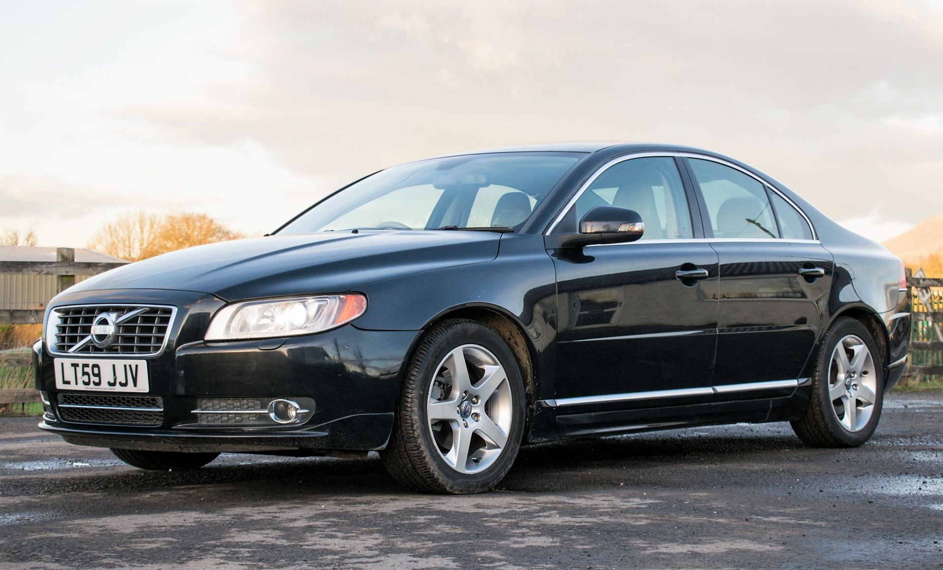 Volvo S80 SE Lux Automatic 4 door saloon car Registration Number: LT59 JJV Date of Registration: