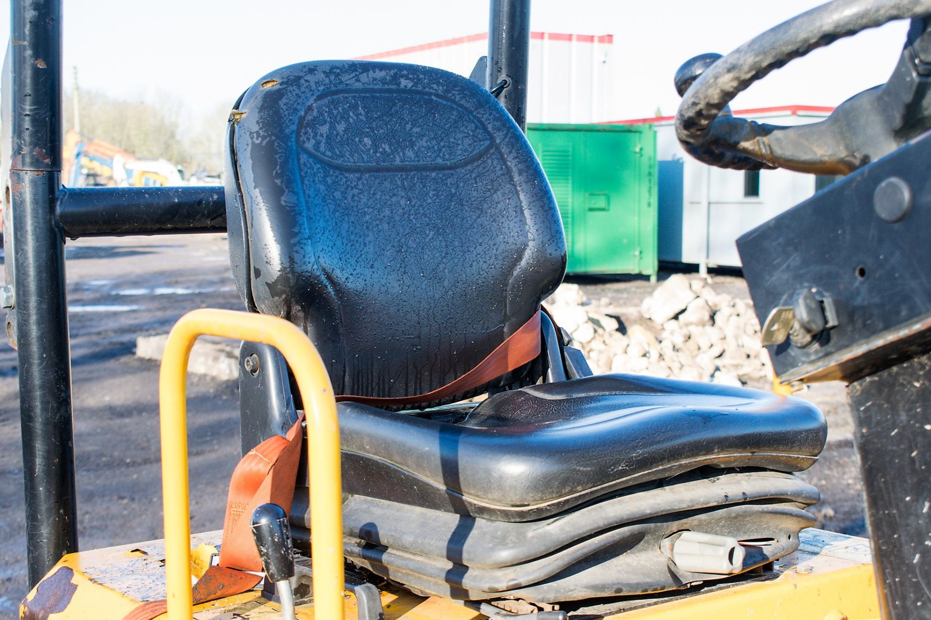 JCB 1THT 1 tonne high tip dumper  Year: 2016  S/N: JEGGRA2819 Recorded Hours: 619 - Image 18 of 18