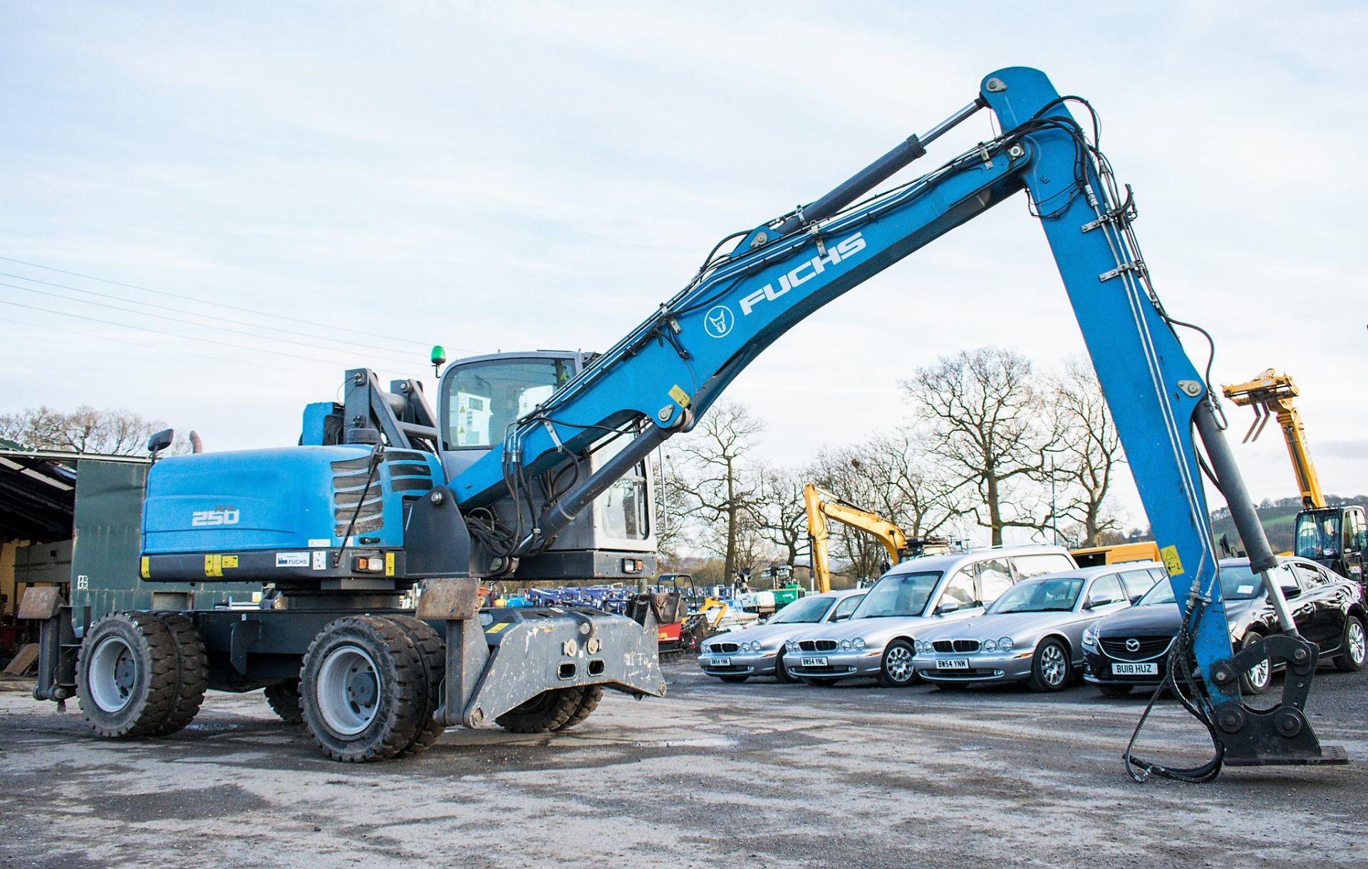 Terex Fuchs MHL 350 wheeled materials handler Year: 2015 S/N: 250310/4017 Recorded Hours: 4118 - Image 2 of 19