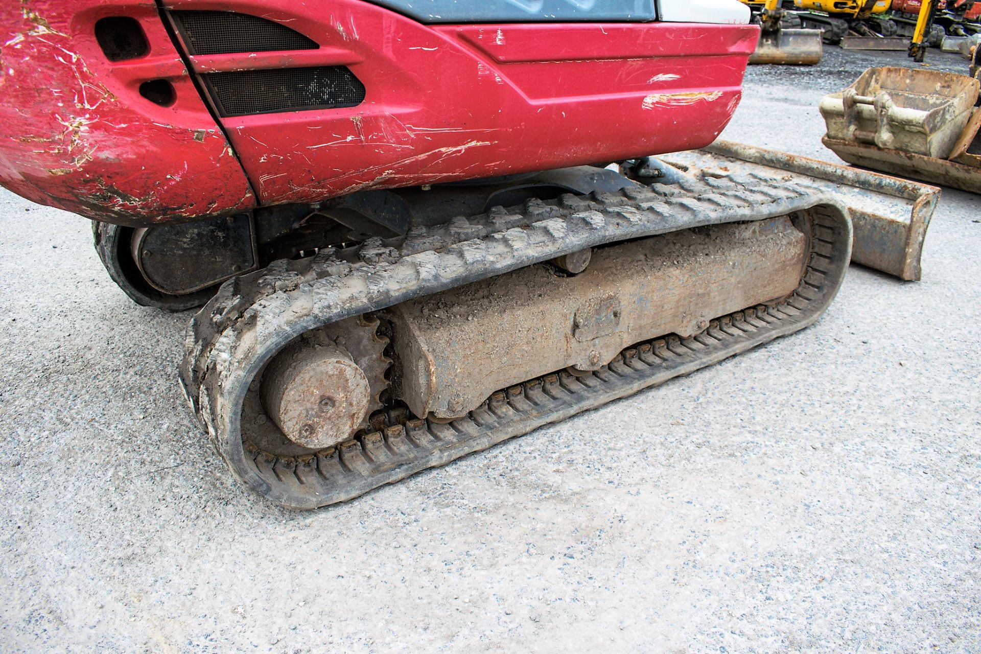 Takeuchi TB228 2.8 tonne rubber tracked mini excavator Year: 2014 S/N: 122803279 Recorded Hours: Not - Image 8 of 12