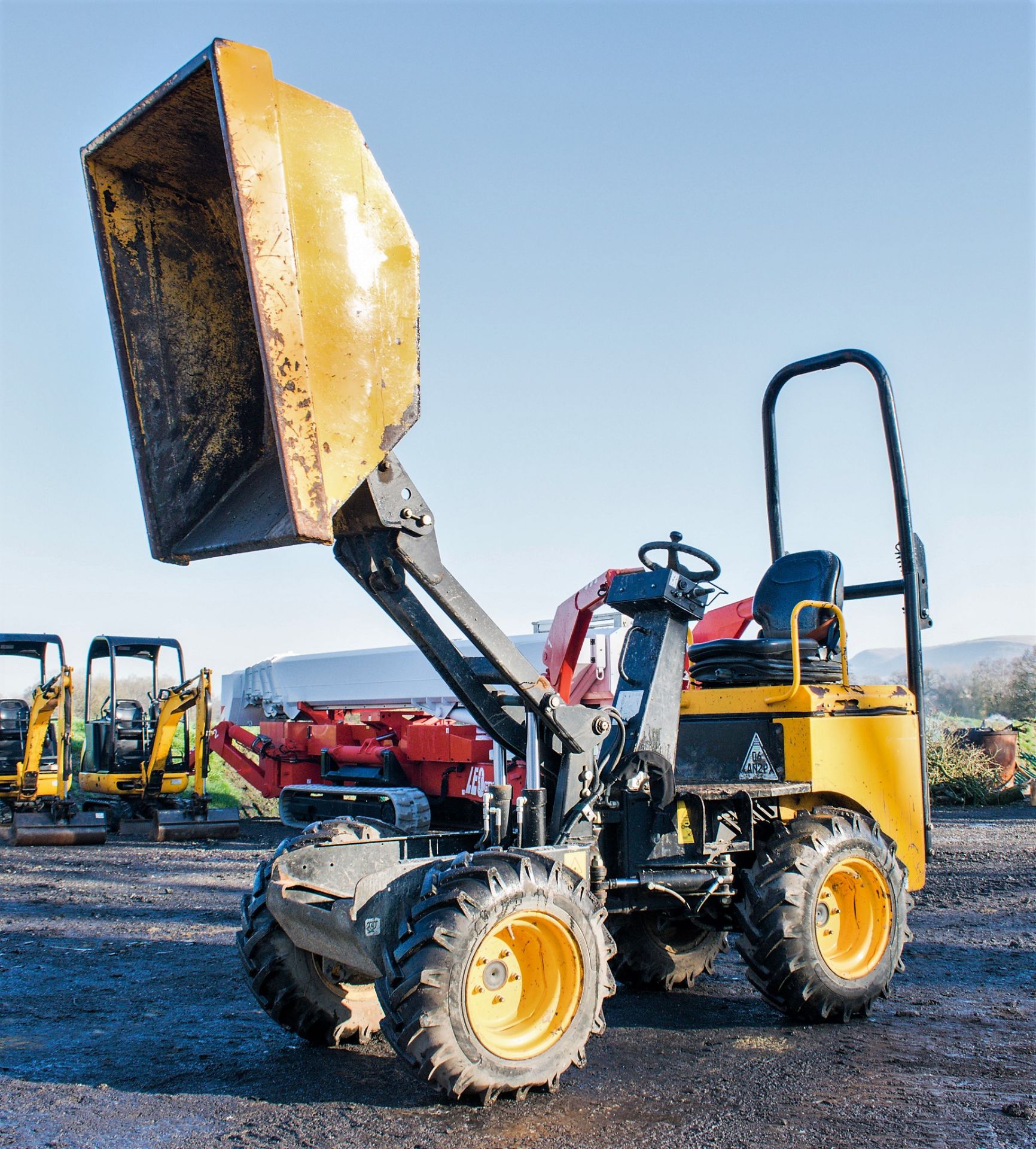 JCB 1THT 1 tonne high tip dumper  Year: 2016  S/N: JEGGRA2819 Recorded Hours: 619 - Image 8 of 18