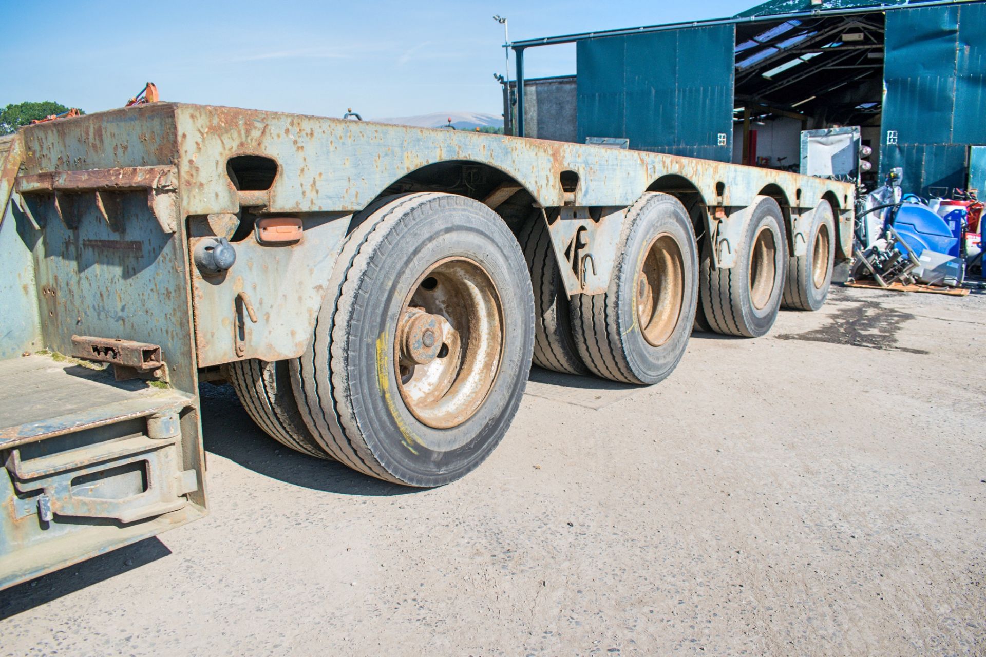 Faymonville STBZ-4VA 4 axle rear steer low loader semi trailer Serial Number: 113405 - Image 7 of 13